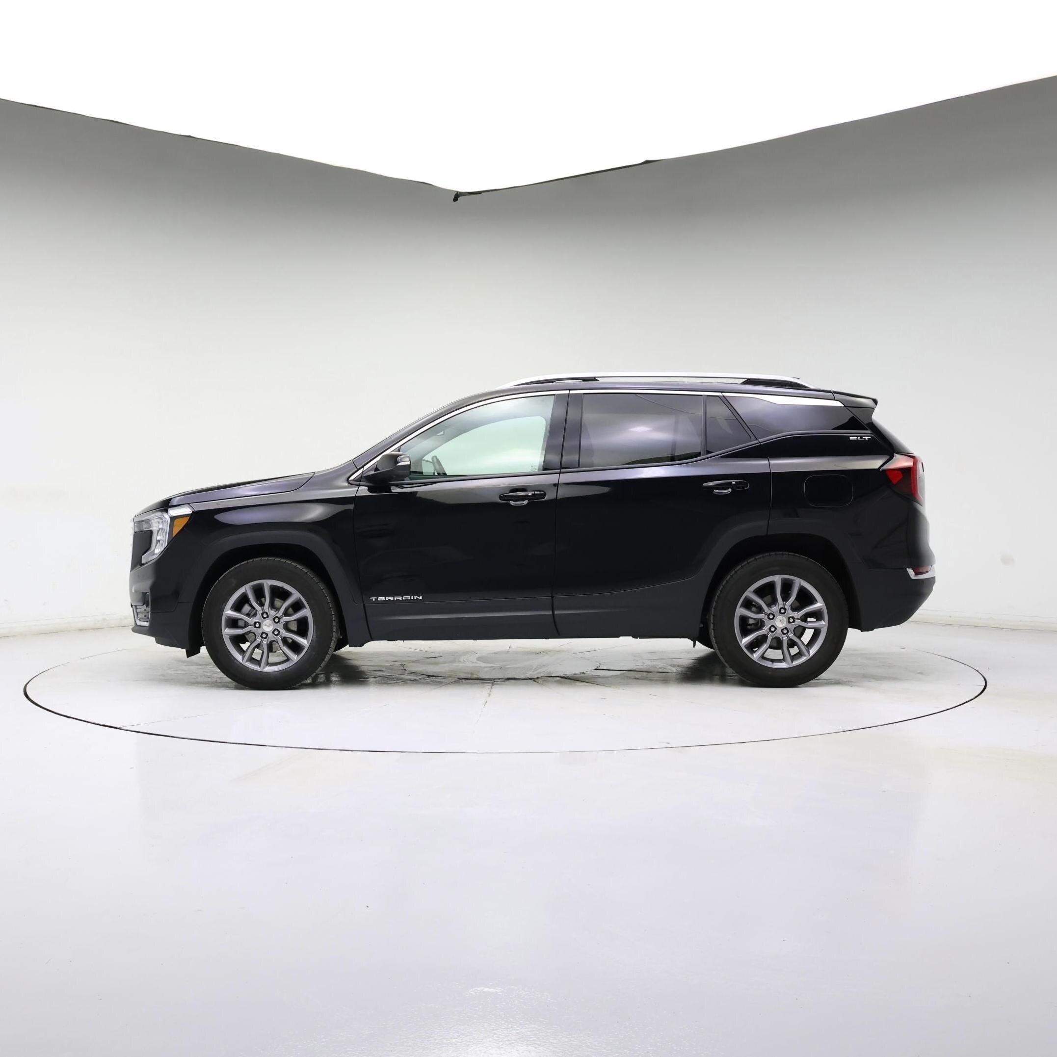 Thumbnail: 2022 GMC Terrain - 3