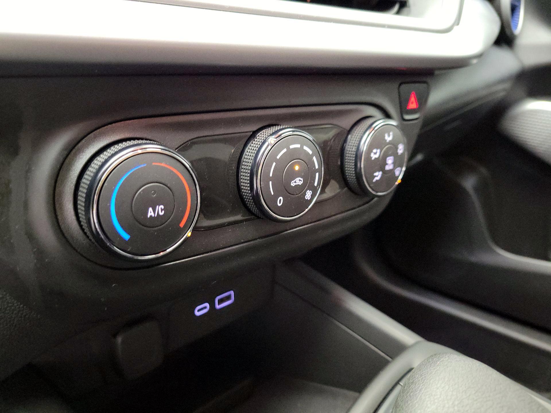 Thumbnail: 2024 Chevrolet Trax - 16