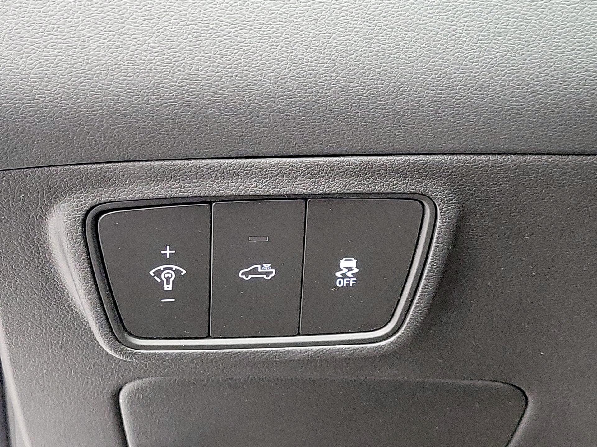 Thumbnail: 2023 Hyundai Santa Cruz - 13