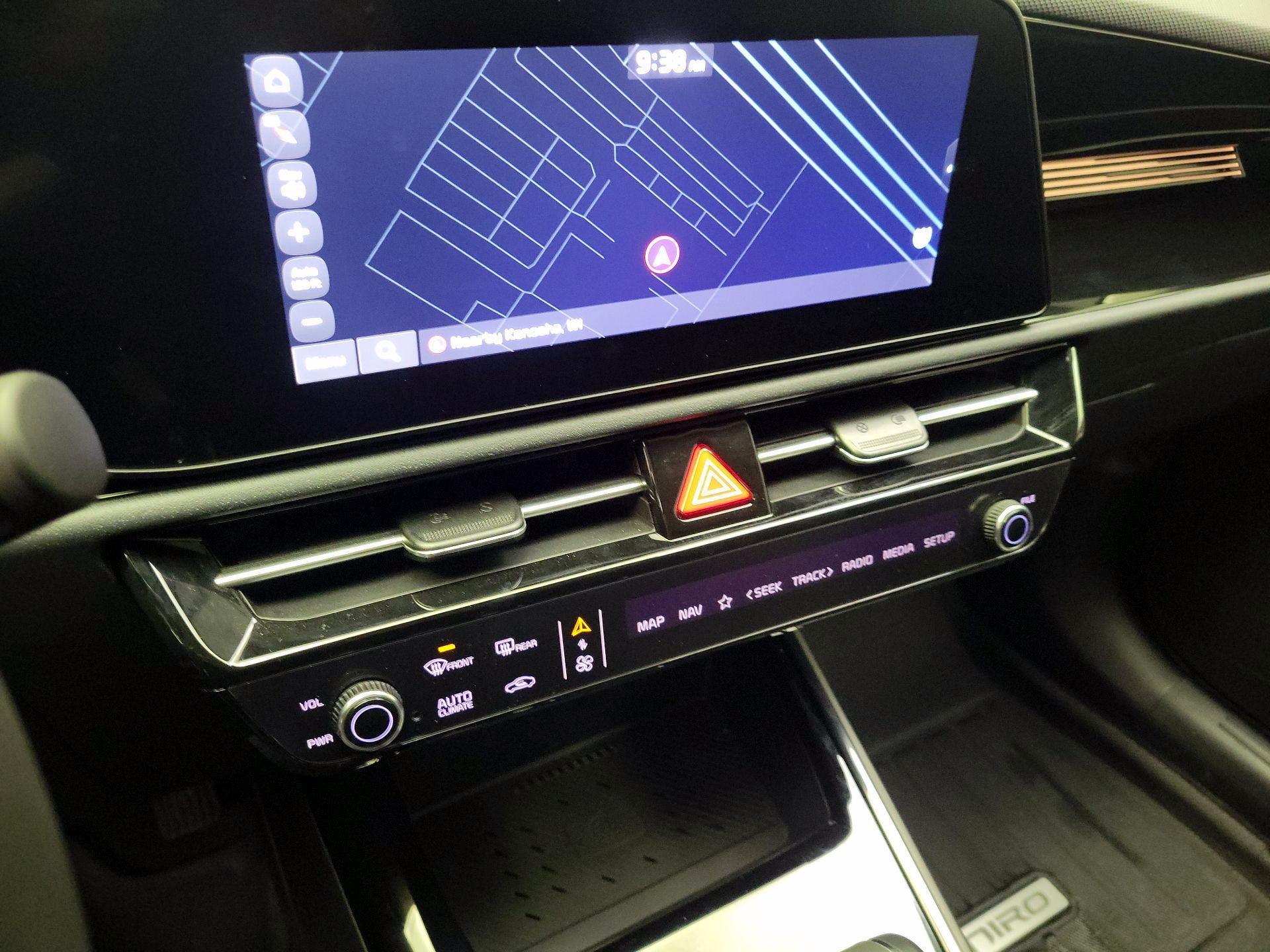 Thumbnail: 2024 Kia Niro - 14