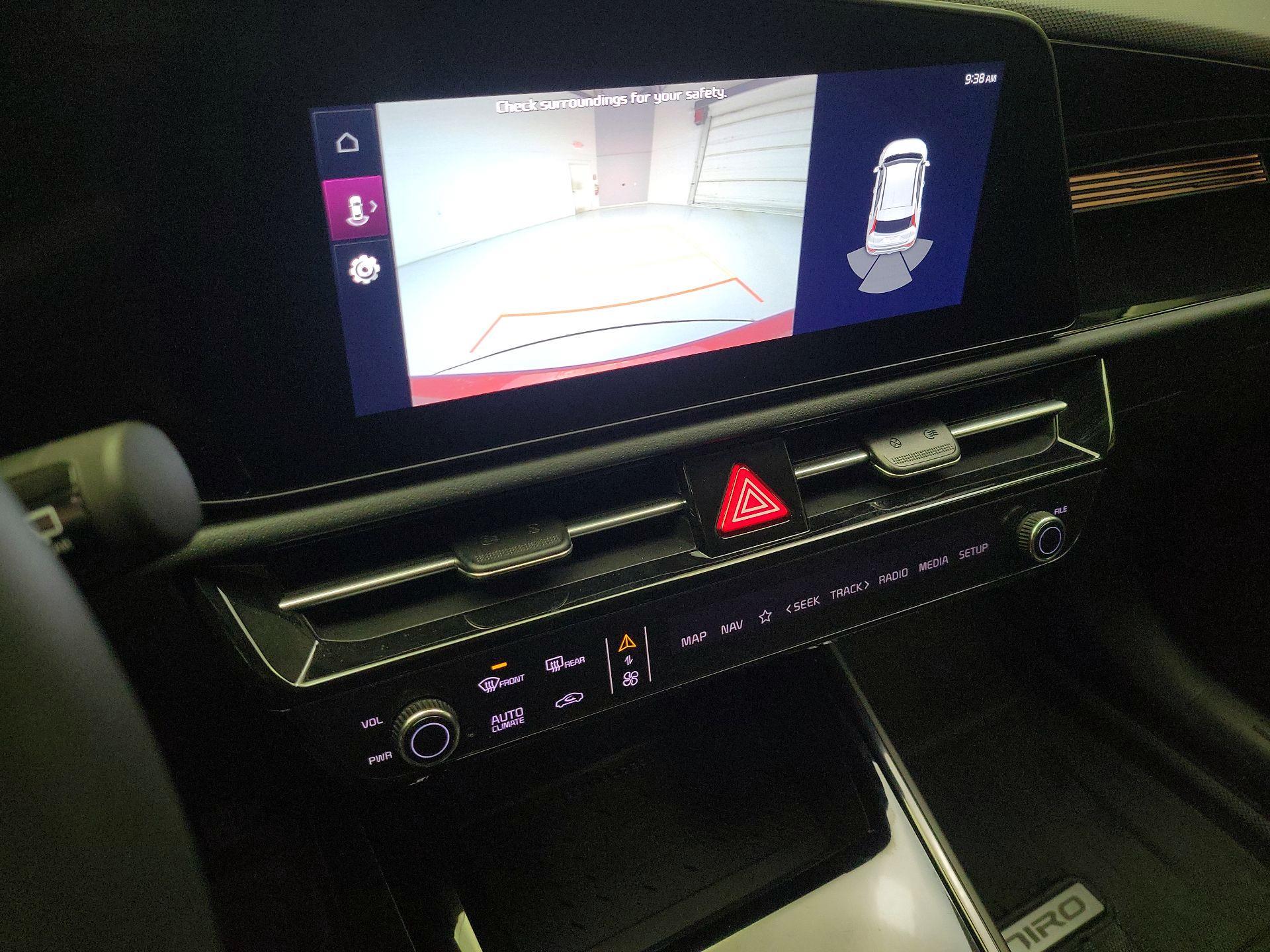 Thumbnail: 2024 Kia Niro - 15