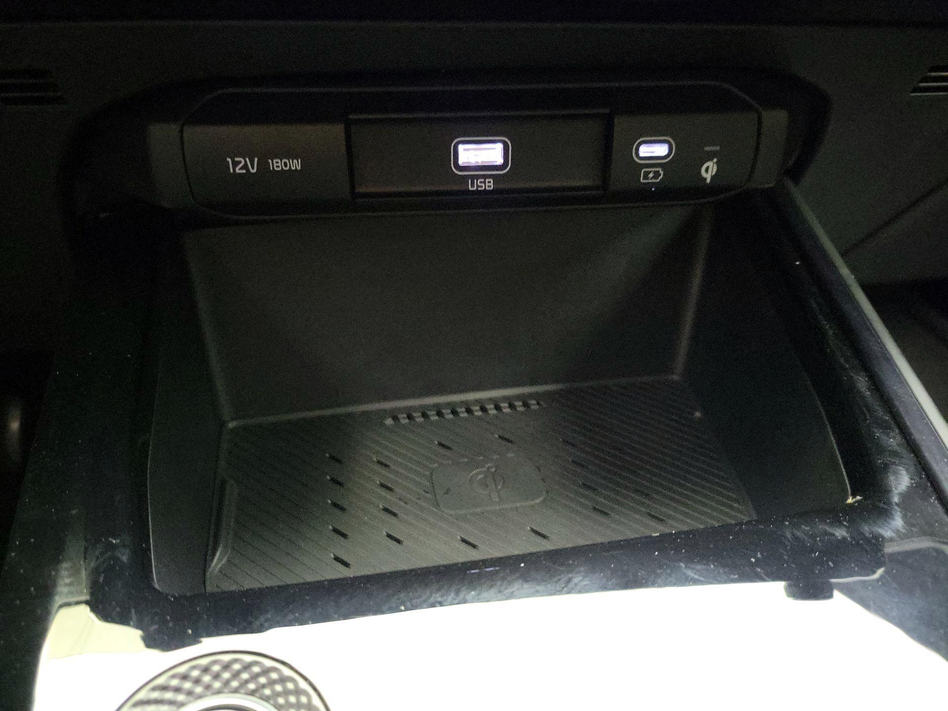 Thumbnail: 2024 Kia Niro - 19