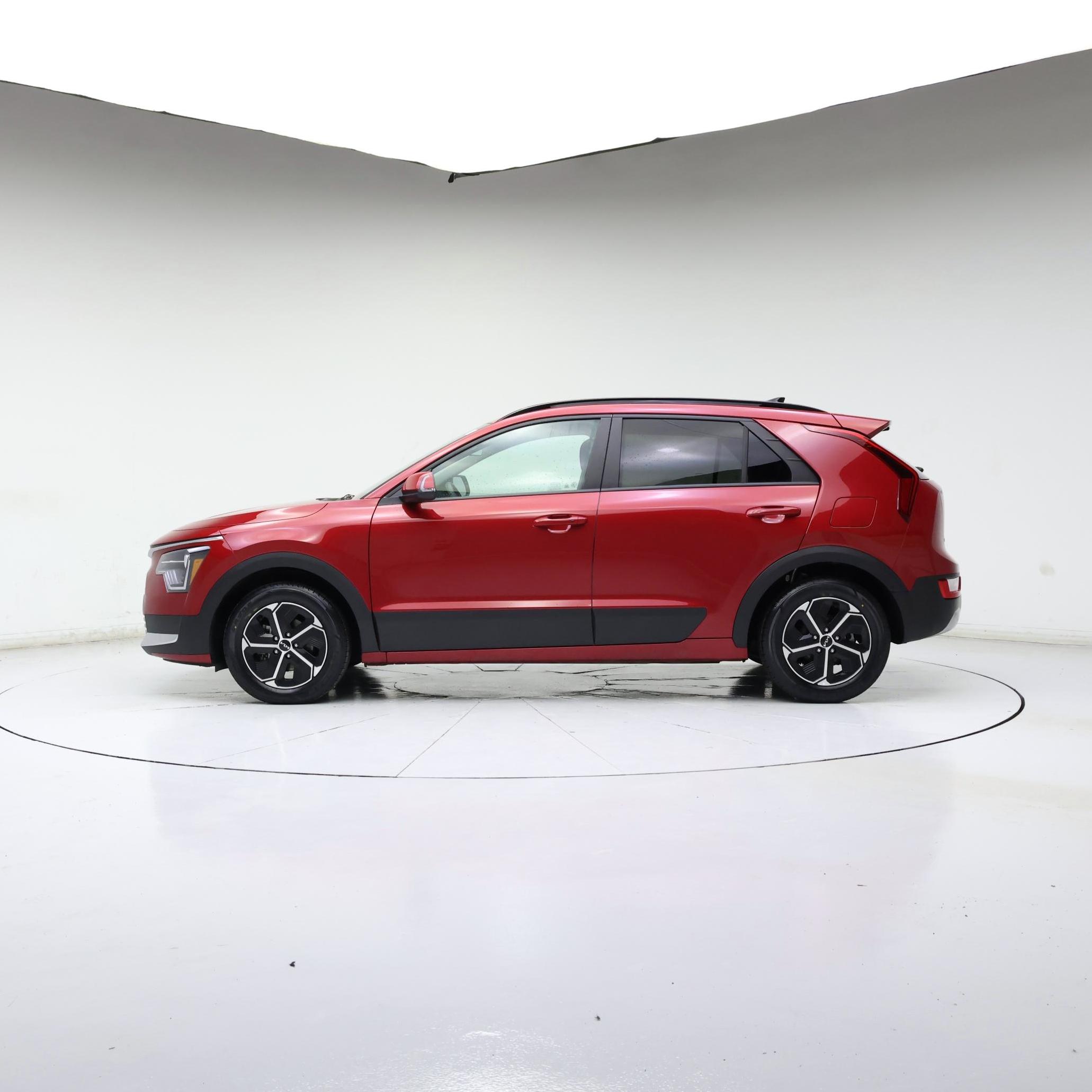 Thumbnail: 2024 Kia Niro - 7