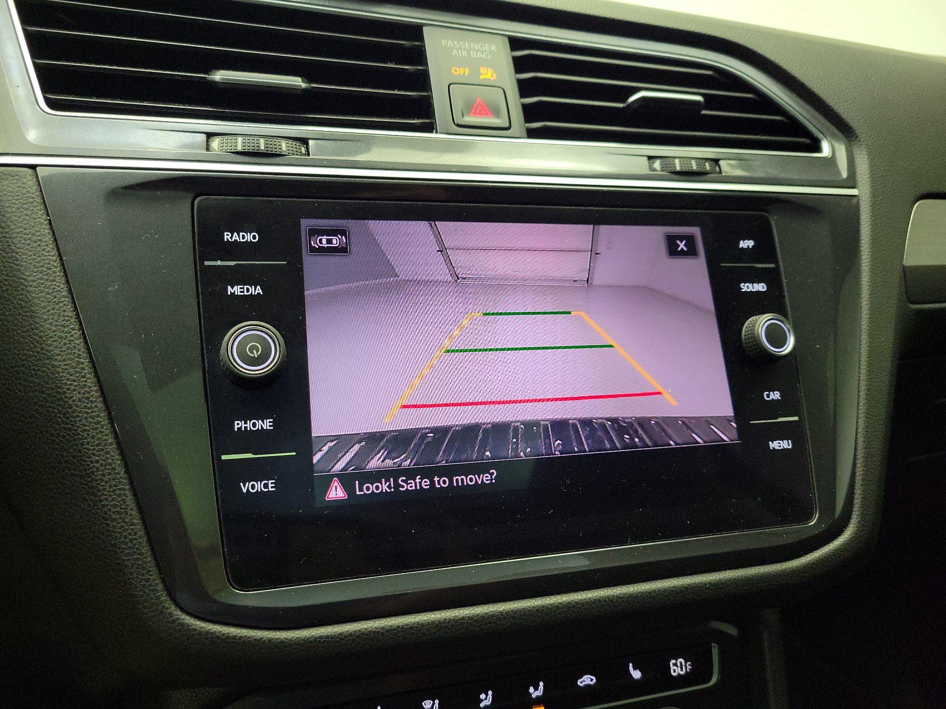 Thumbnail: 2021 Volkswagen Tiguan - 14