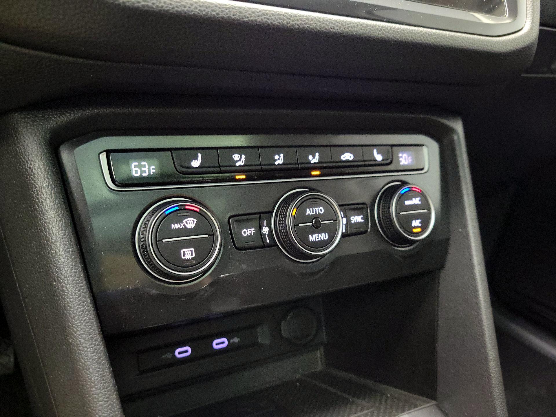 Thumbnail: 2021 Volkswagen Tiguan - 16