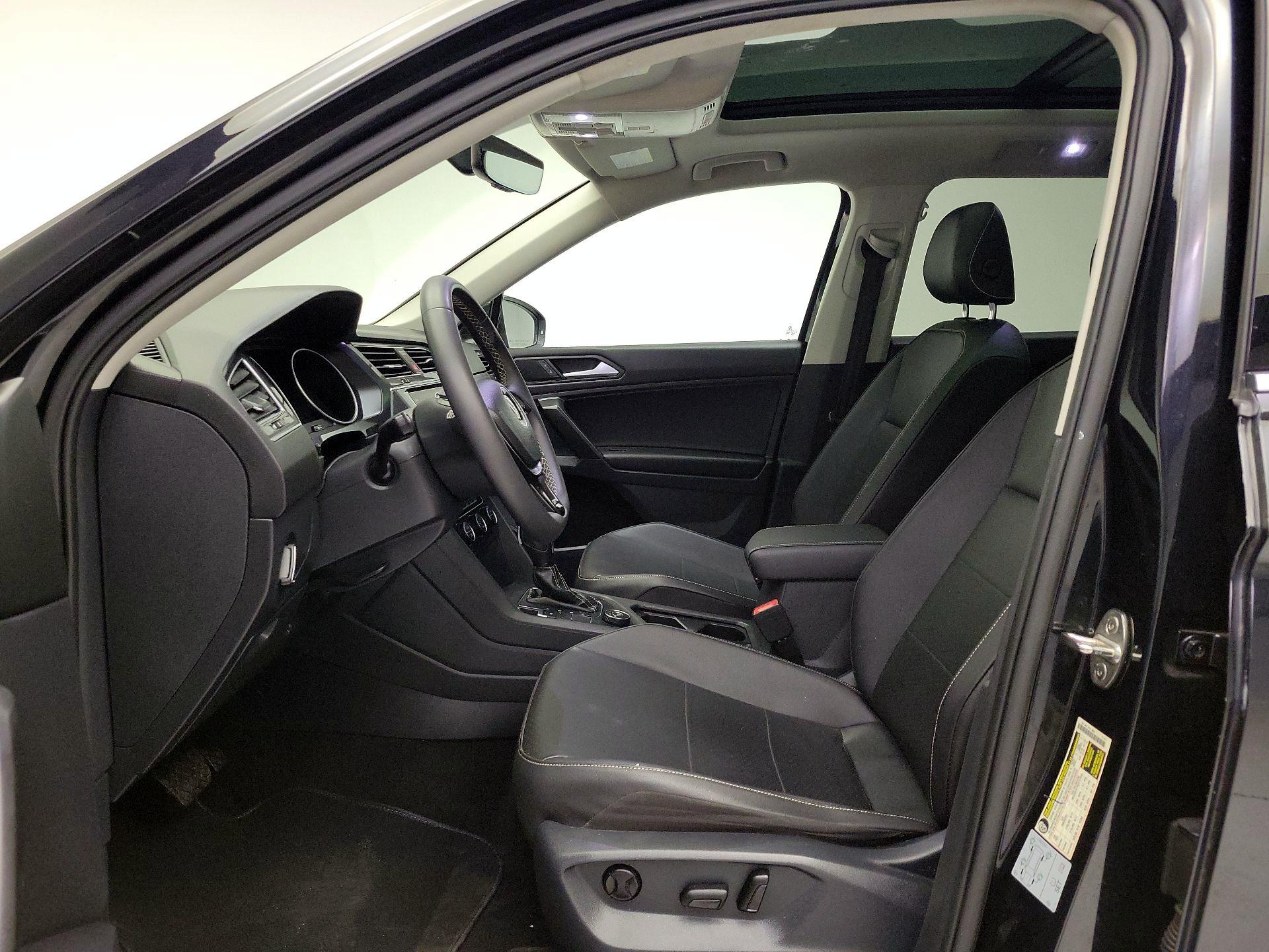 Thumbnail: 2021 Volkswagen Tiguan - 19