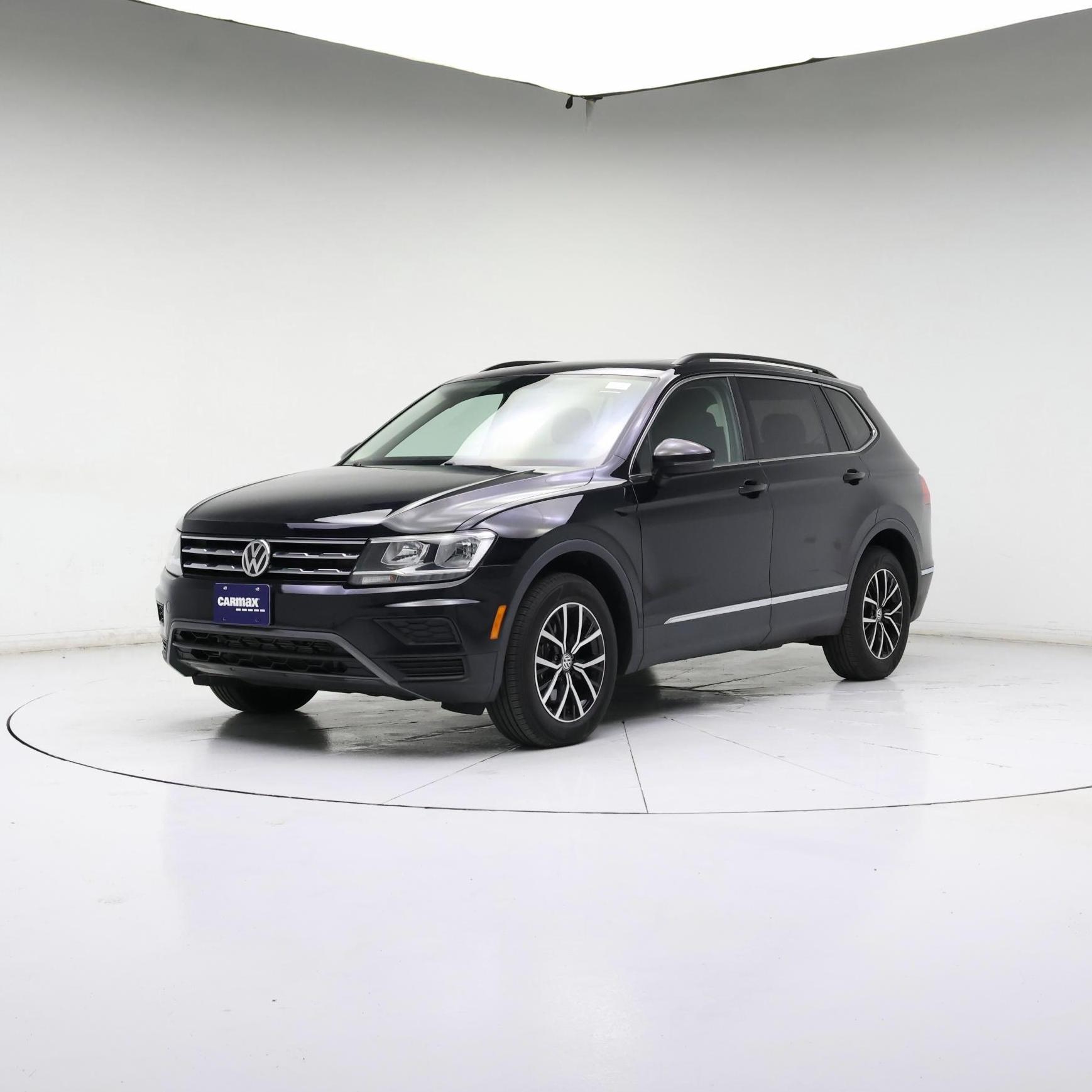 Thumbnail: 2021 Volkswagen Tiguan - 4