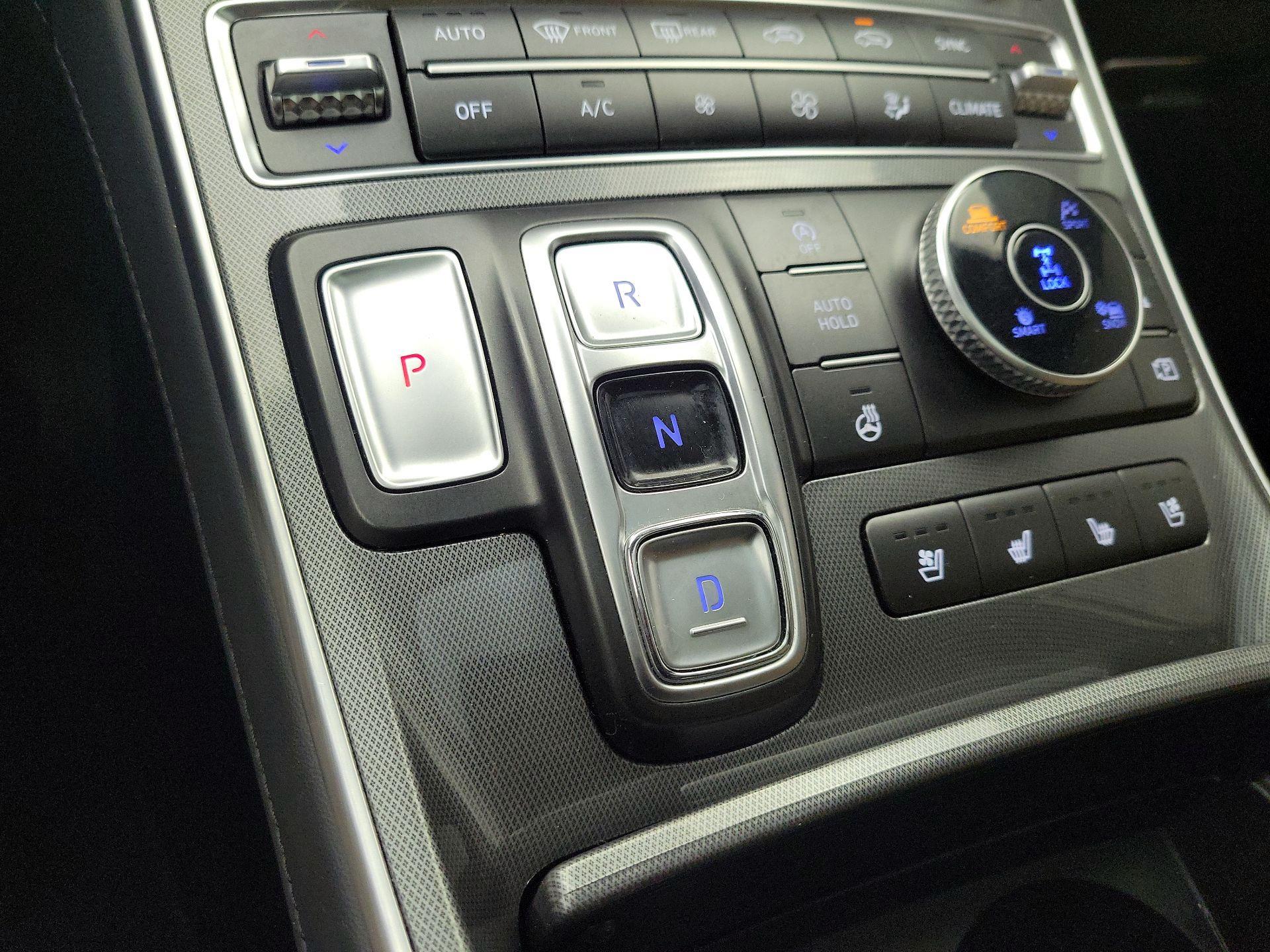 Thumbnail: 2023 Hyundai Santa Fe - 18