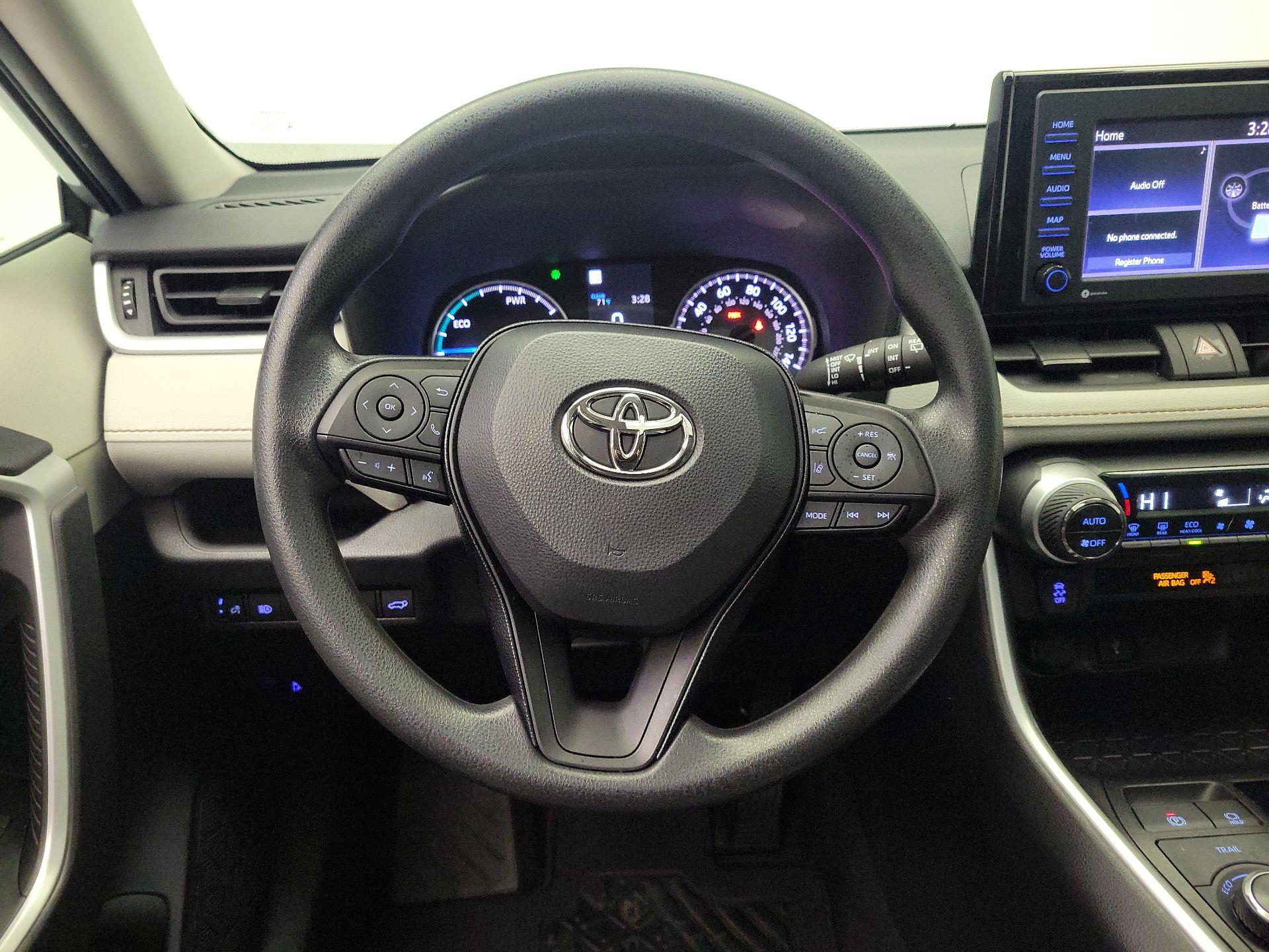 Thumbnail: 2022 Toyota RAV4 - 10