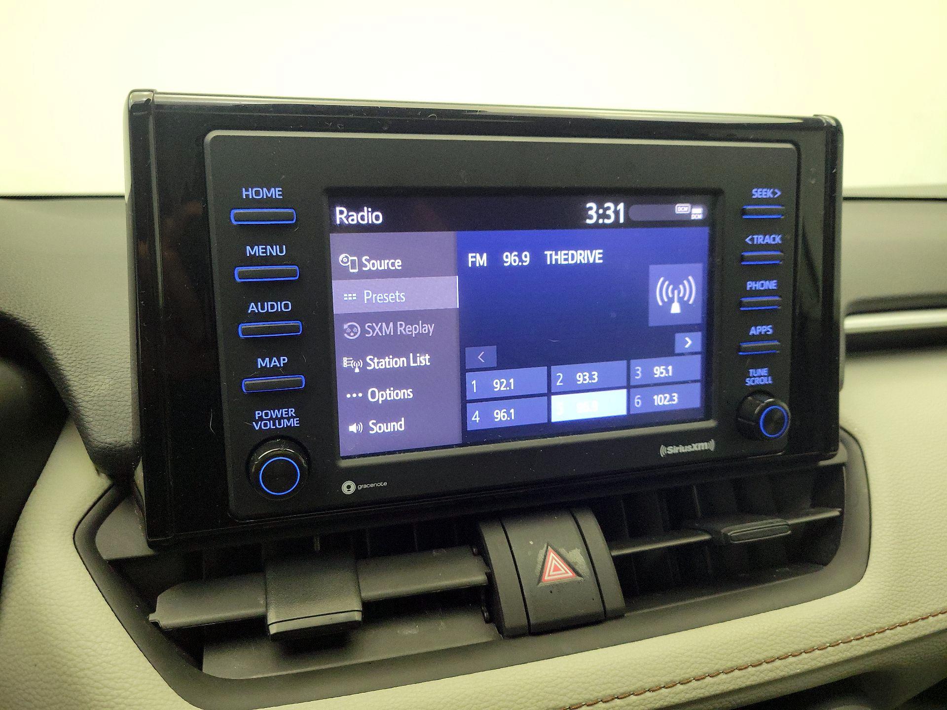 Thumbnail: 2022 Toyota RAV4 - 15