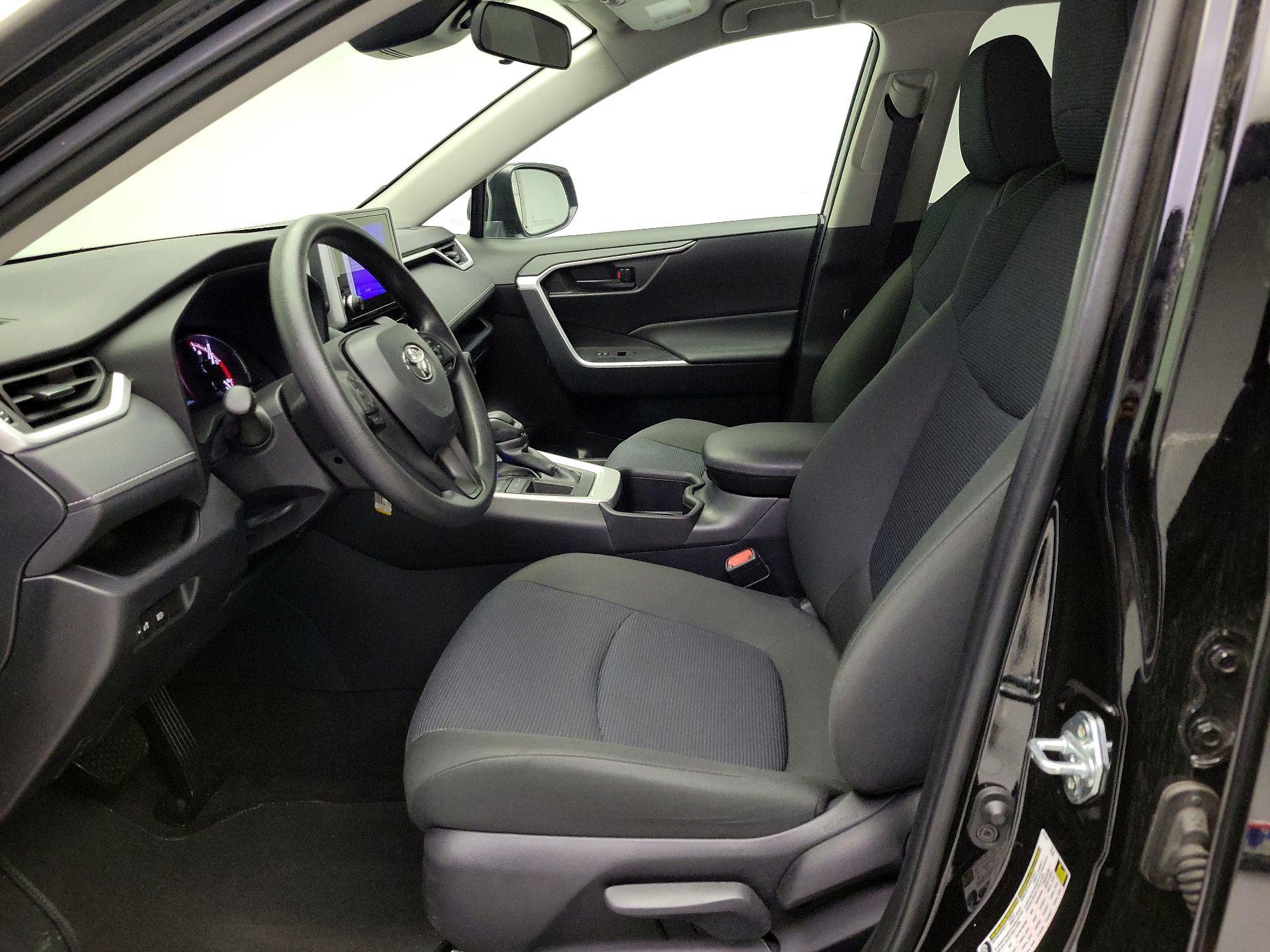 Thumbnail: 2025 Toyota RAV4 - 11