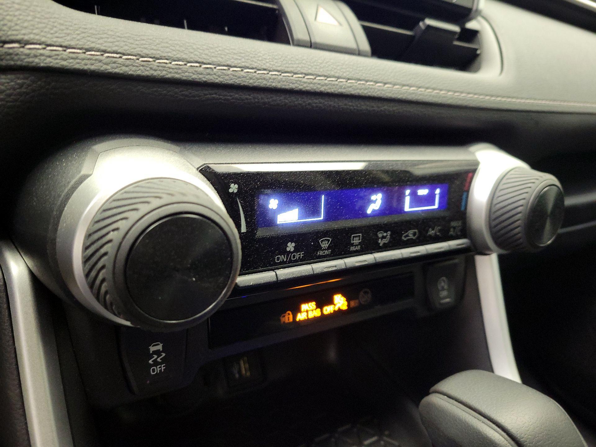 Thumbnail: 2025 Toyota RAV4 - 16