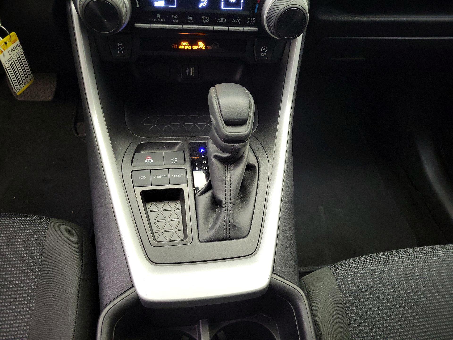 Thumbnail: 2025 Toyota RAV4 - 17