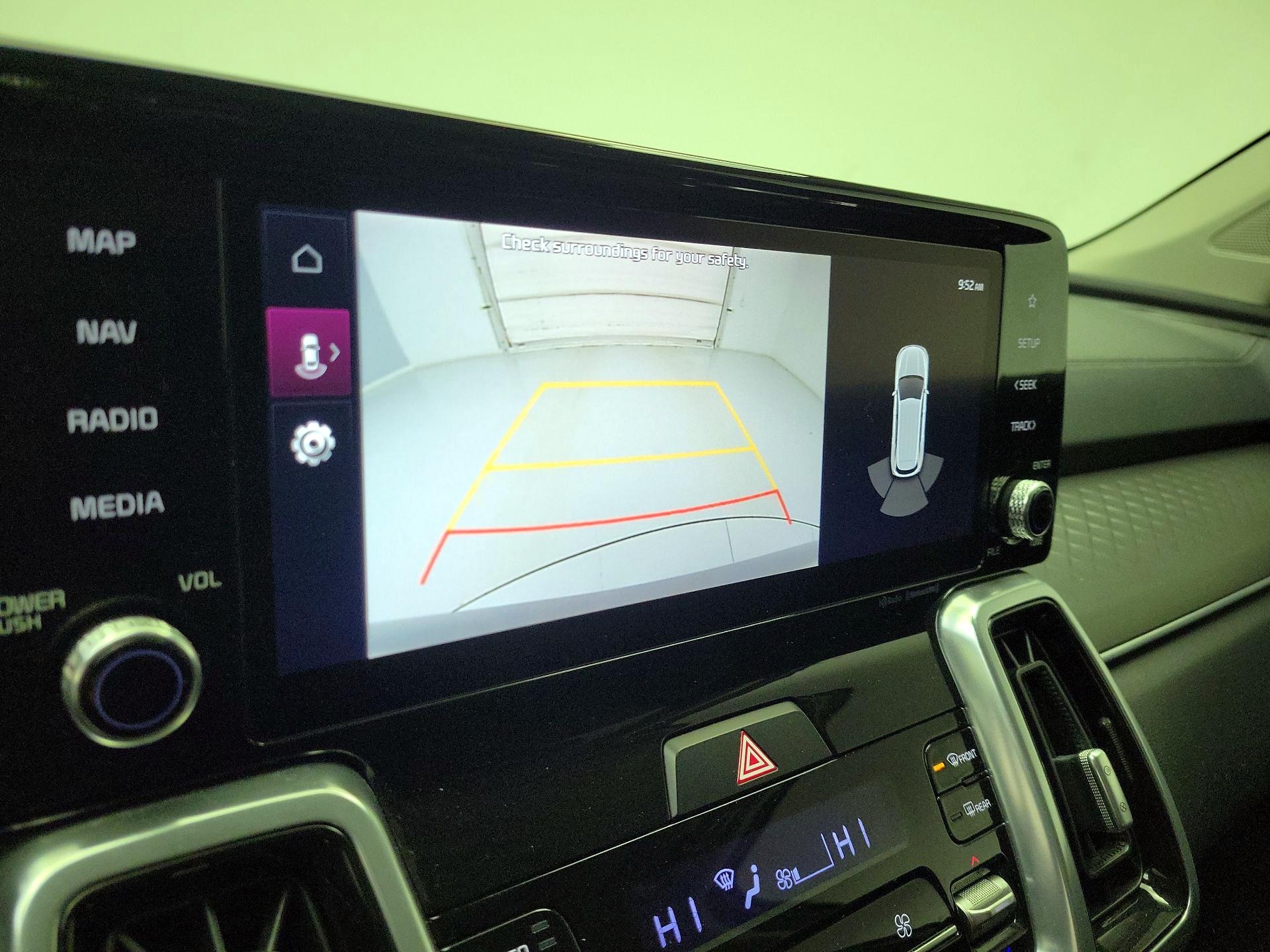 Thumbnail: 2023 Kia Sorento - 14