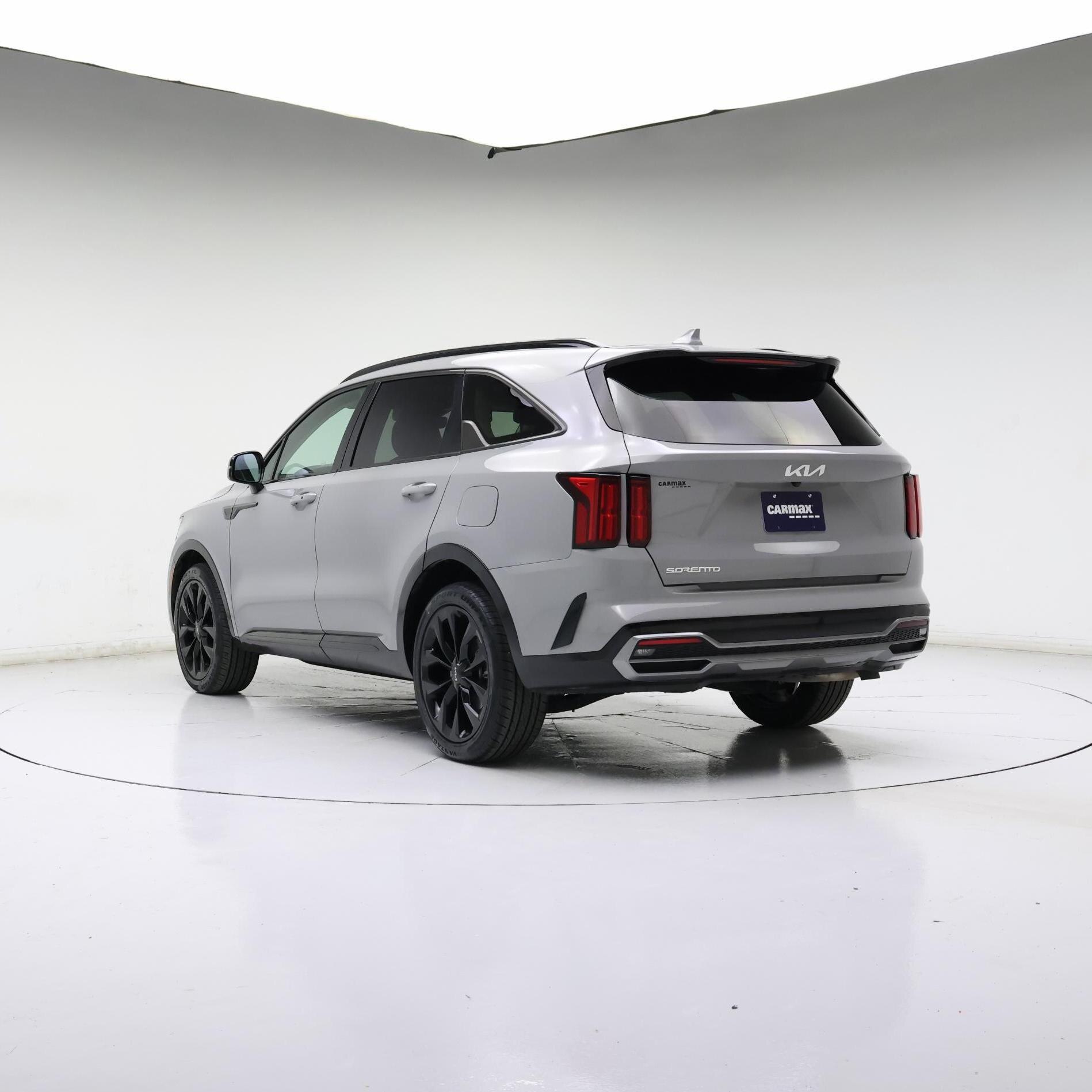 Thumbnail: 2023 Kia Sorento - 2