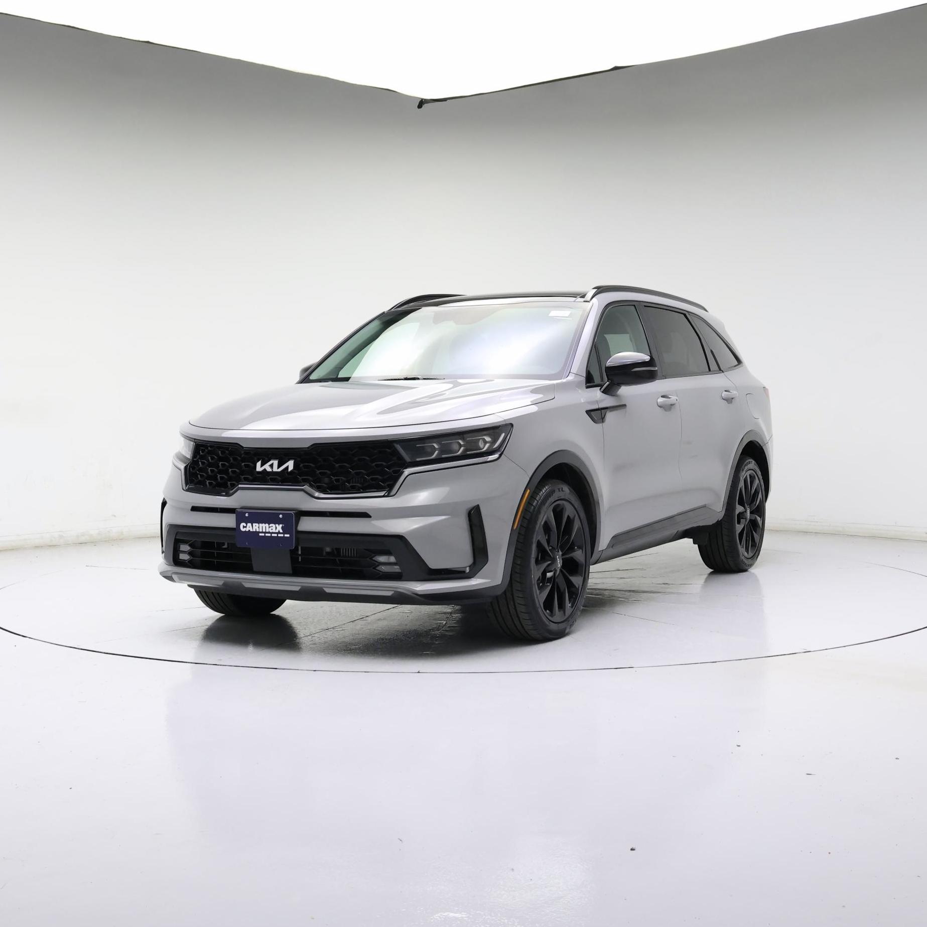 Thumbnail: 2023 Kia Sorento - 4
