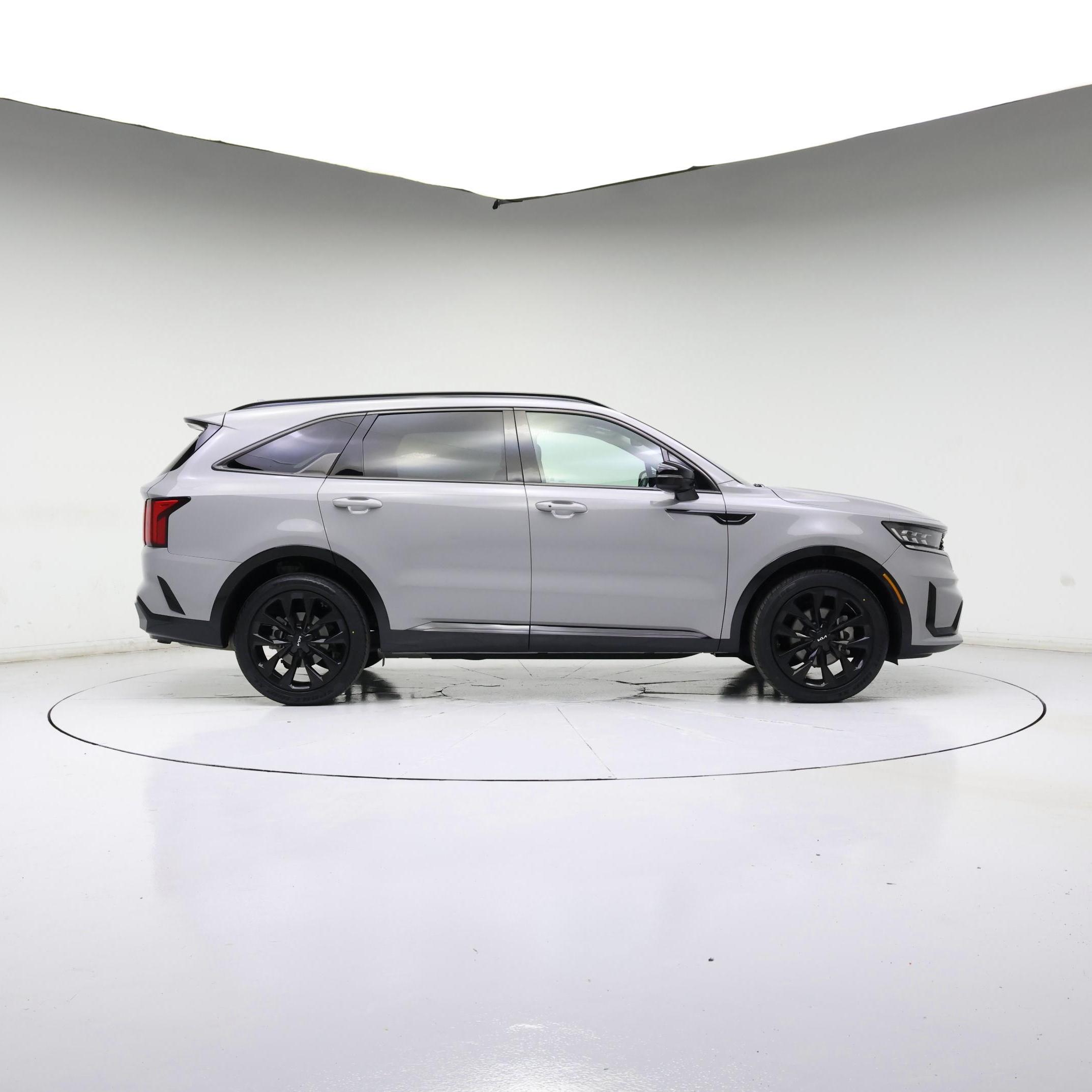 Thumbnail: 2023 Kia Sorento - 7