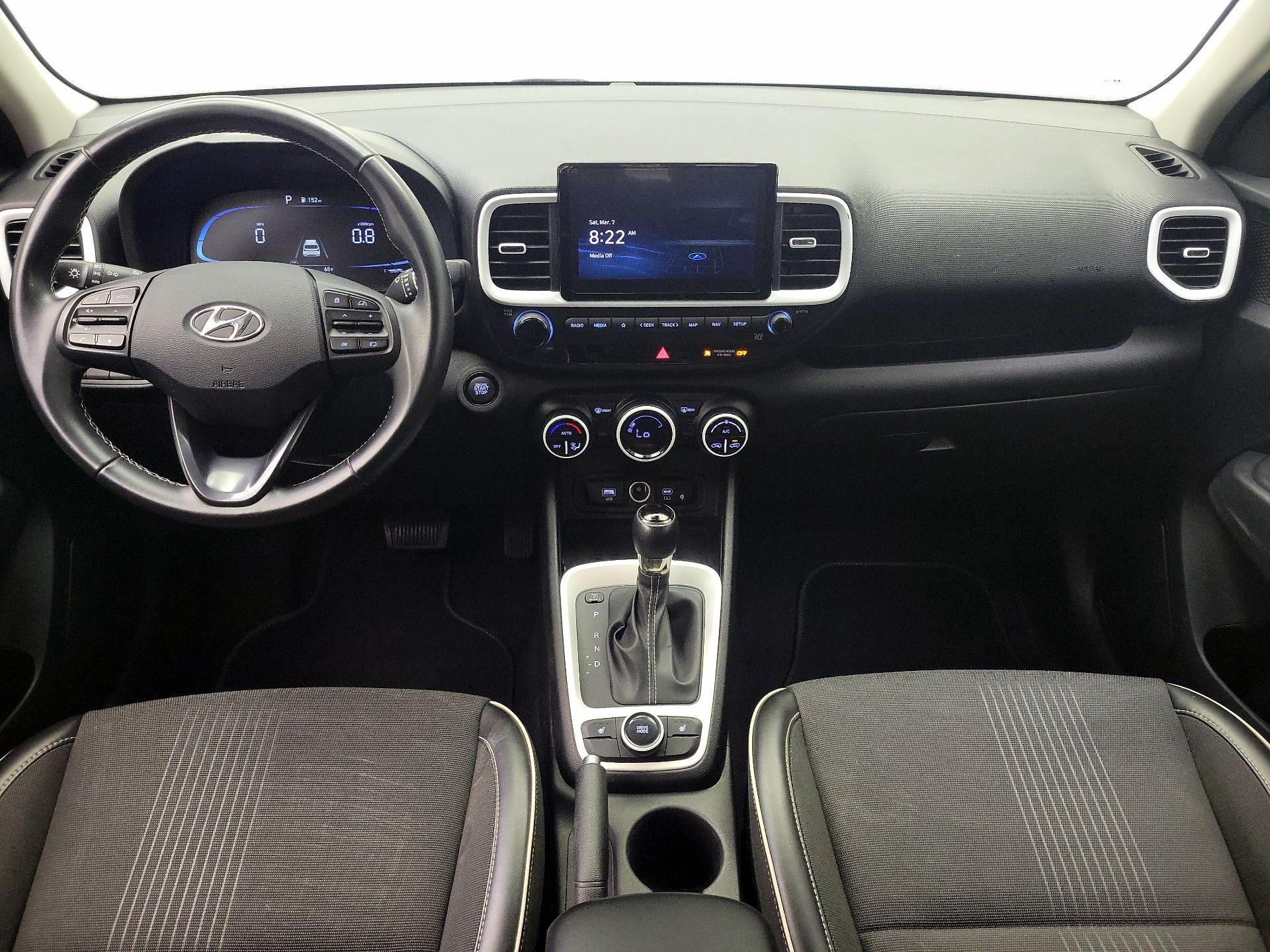 Thumbnail: 2023 Hyundai Venue - 9