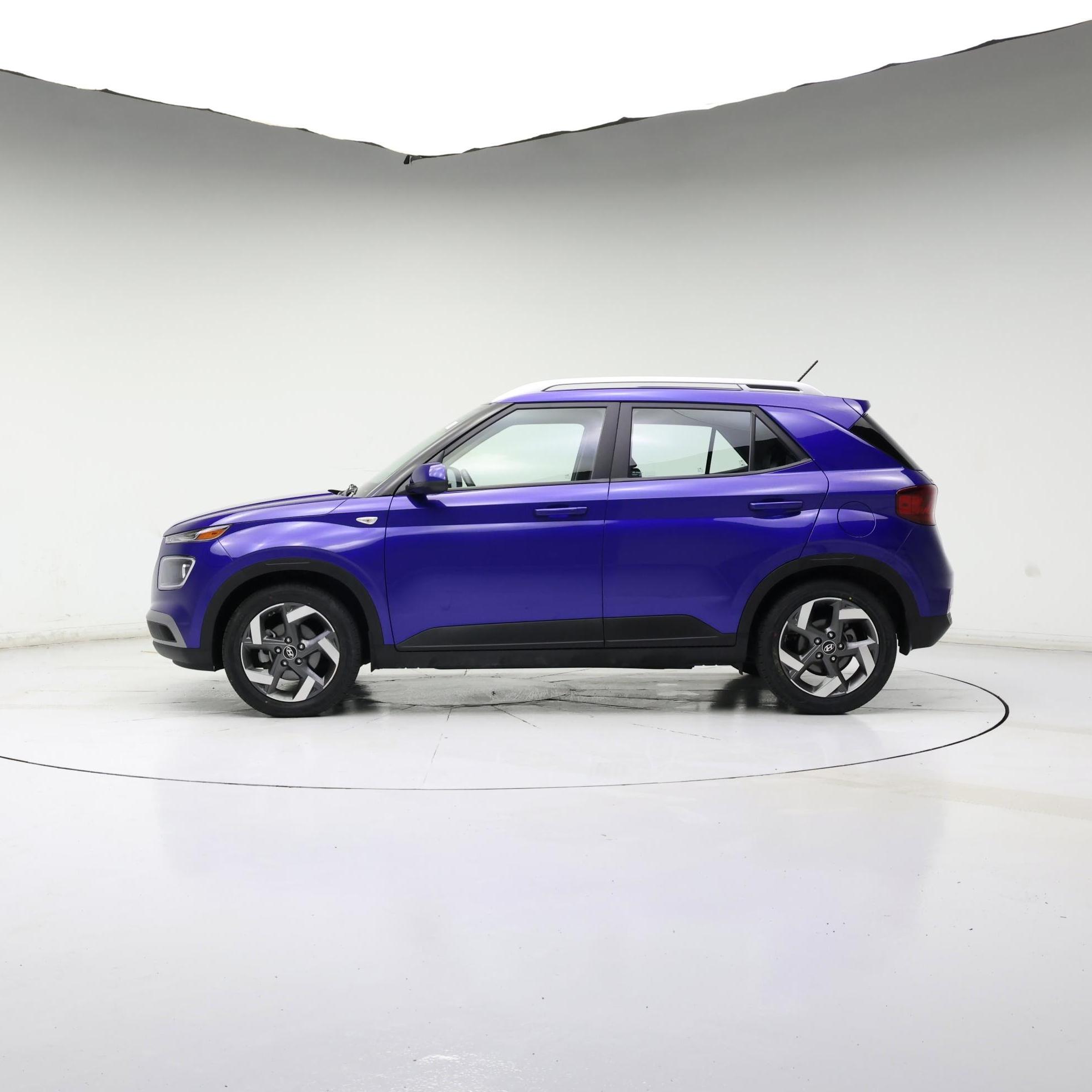 Thumbnail: 2023 Hyundai Venue - 7