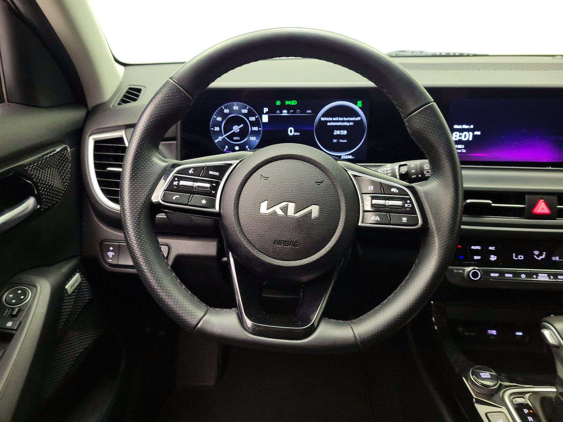 Thumbnail: 2024 Kia Seltos - 10