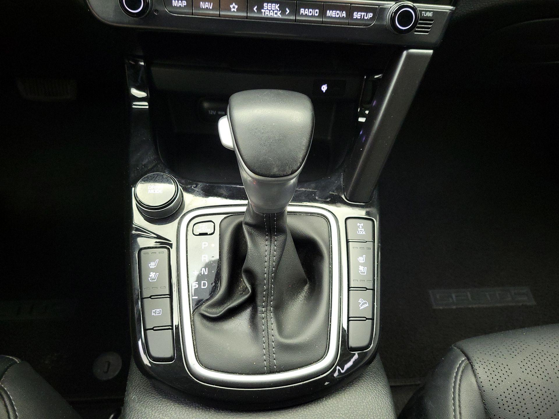 Thumbnail: 2024 Kia Seltos - 18