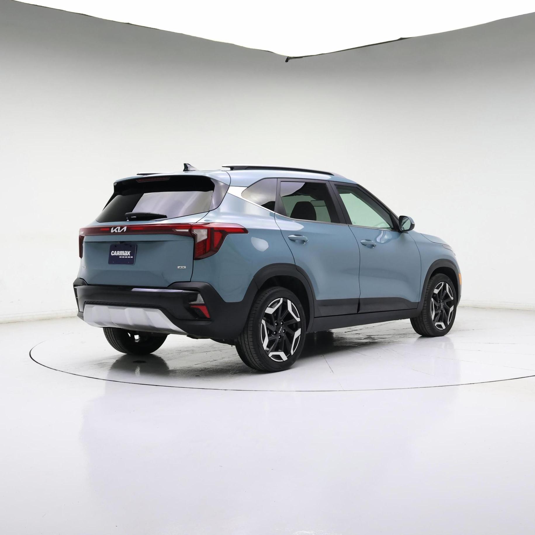 Thumbnail: 2024 Kia Seltos - 8