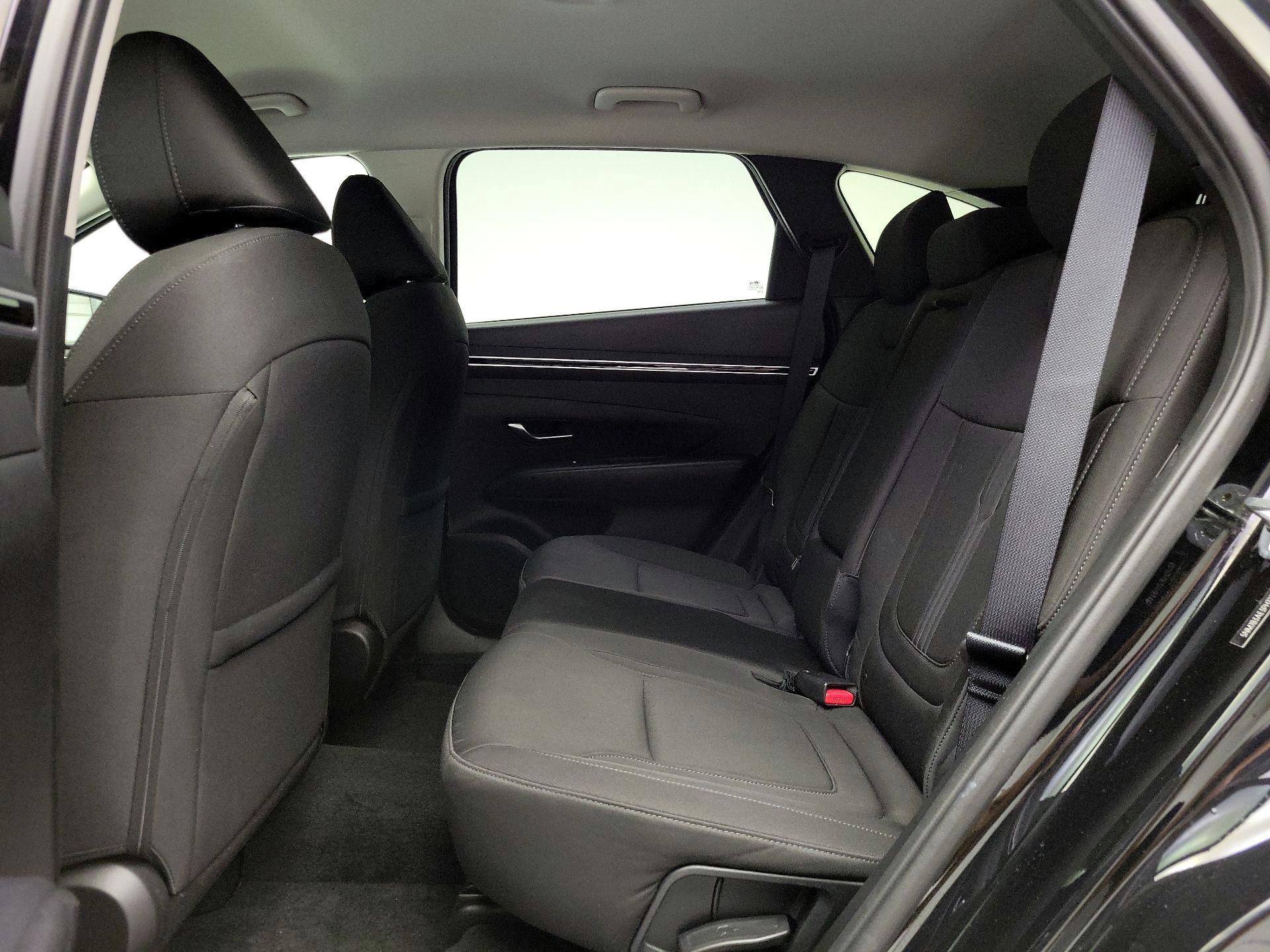 Thumbnail: 2023 Hyundai Tucson - 19