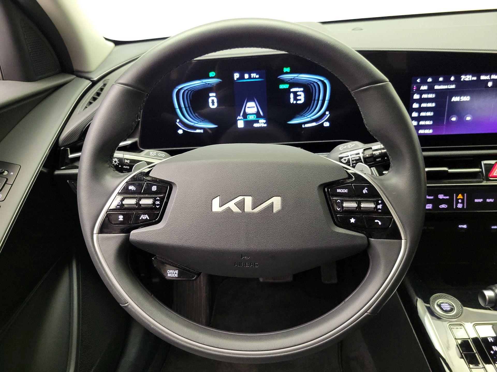 Thumbnail: 2023 Kia Niro - 10