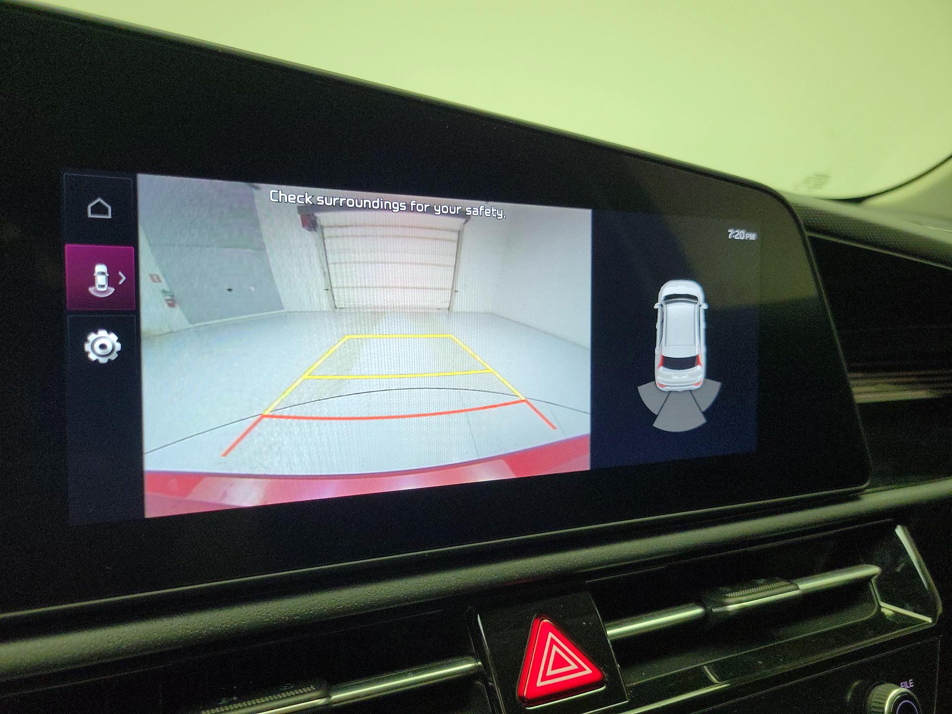 Thumbnail: 2023 Kia Niro - 15