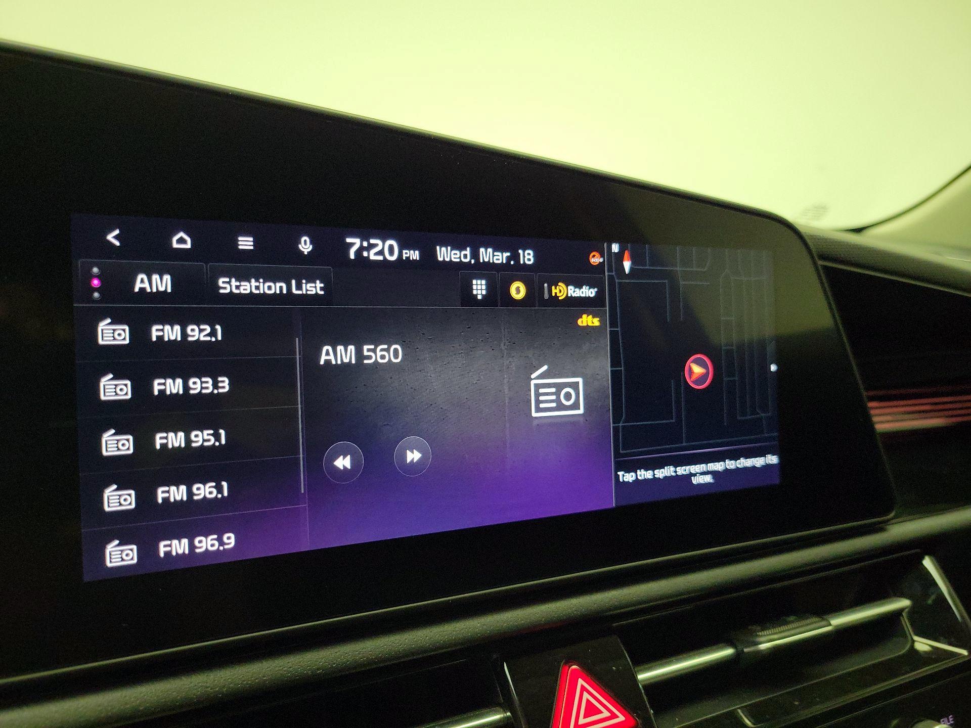 Thumbnail: 2023 Kia Niro - 16