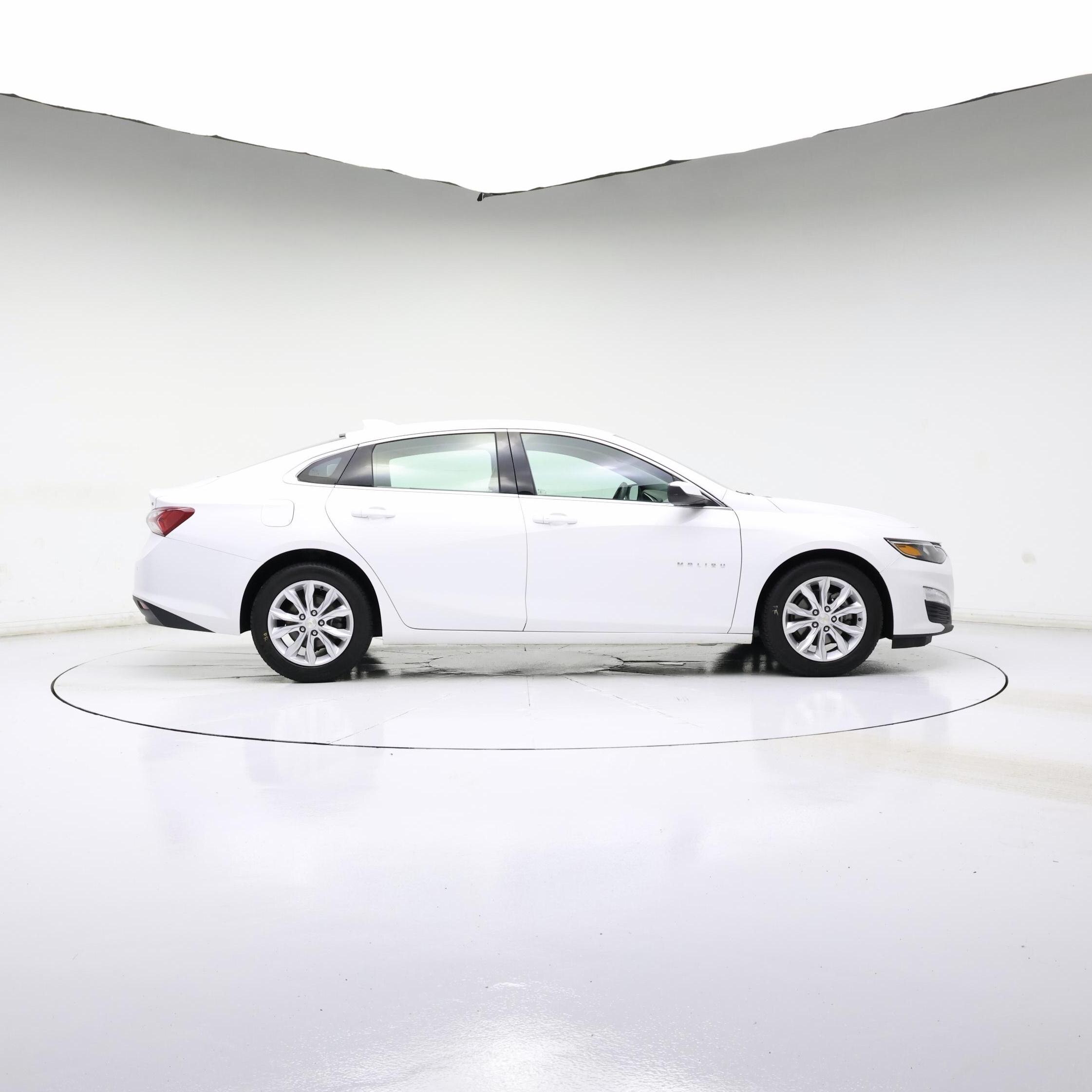 Thumbnail: 2020 Chevrolet Malibu - 7