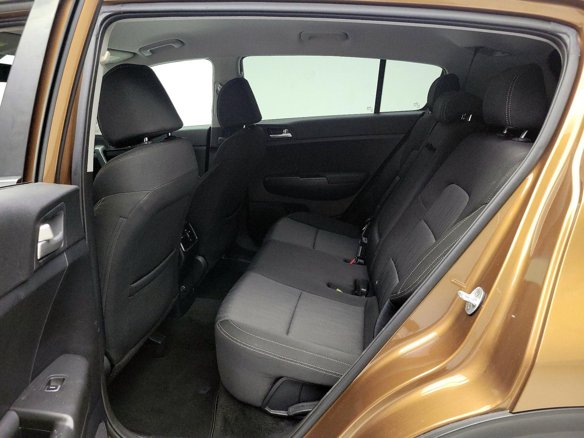 Thumbnail: 2020 Kia Sportage - 19