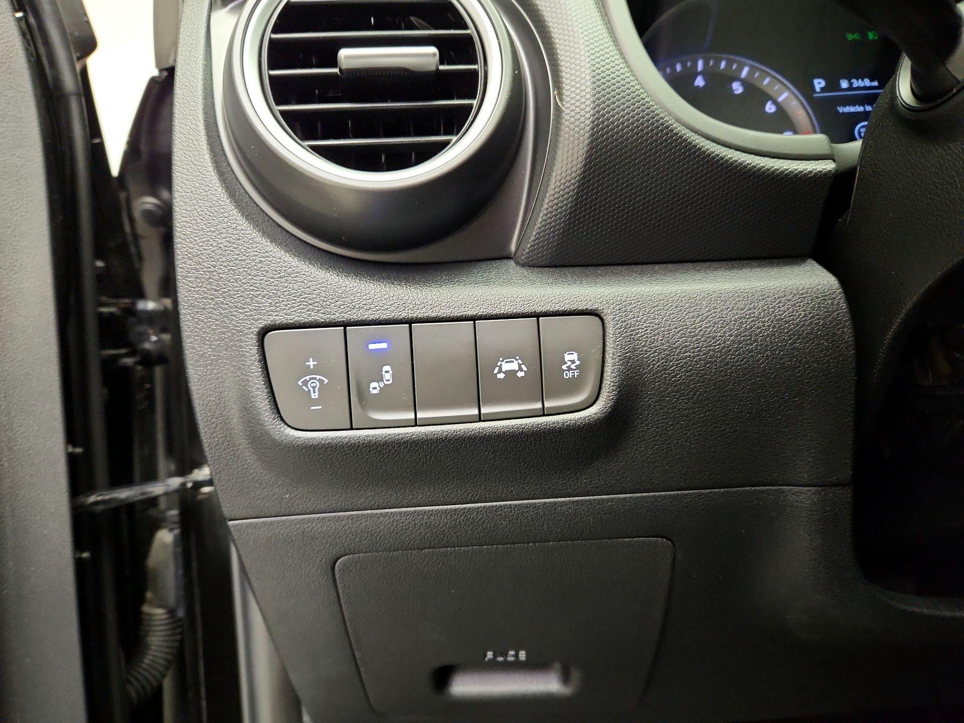 Thumbnail: 2019 Hyundai Kona - 13