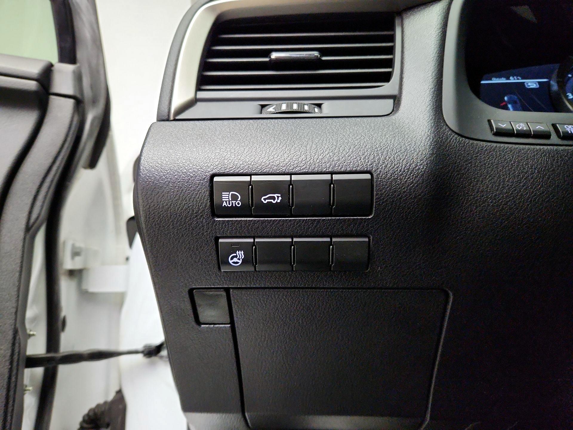 Thumbnail: 2017 Lexus RX - 13