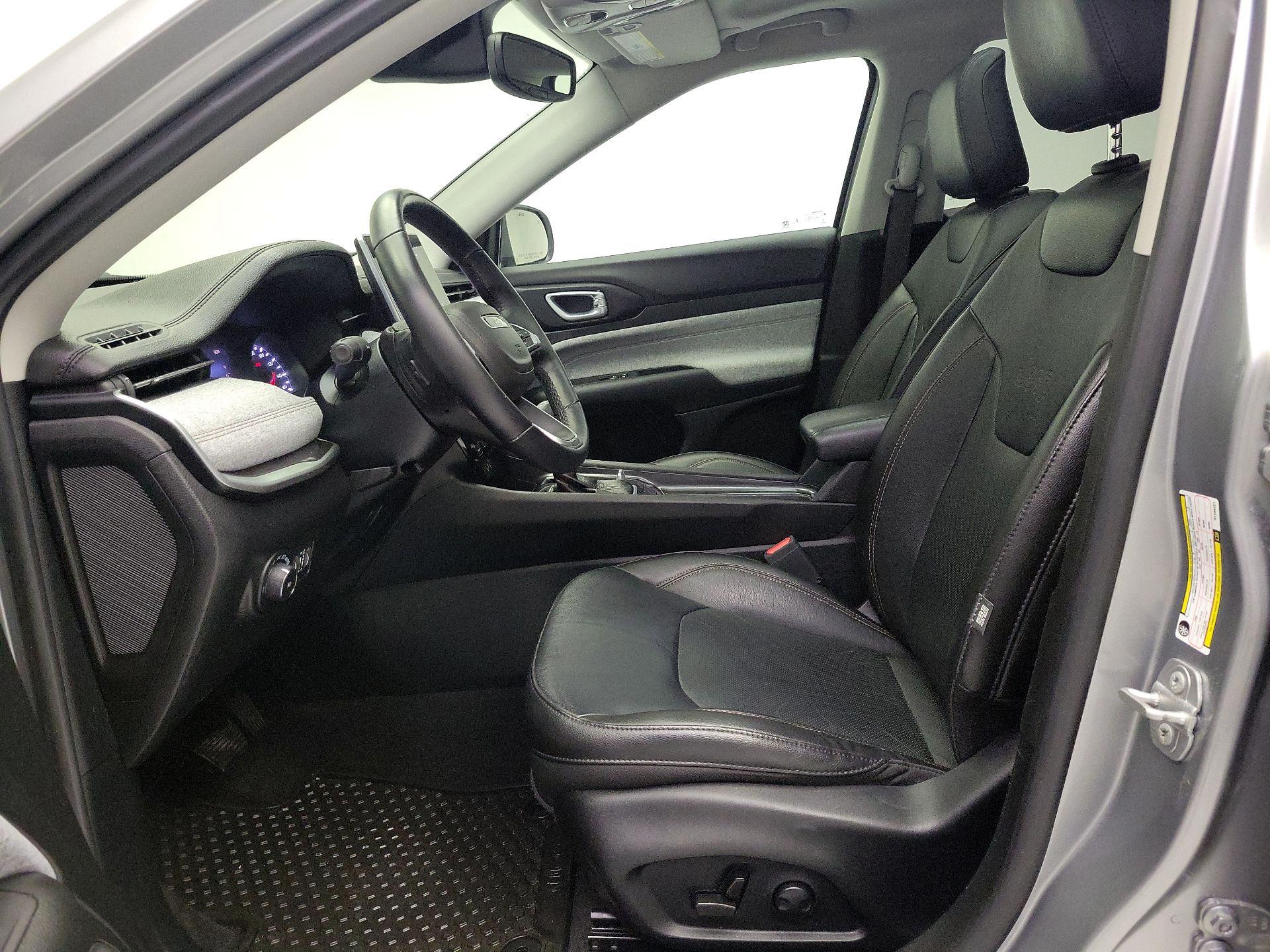 Thumbnail: 2022 Jeep Compass - 11