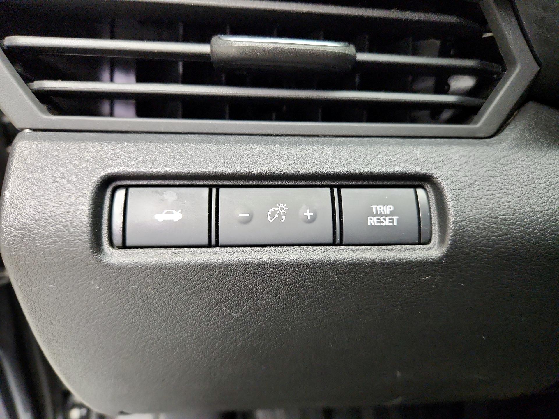 Thumbnail: 2020 Nissan Altima - 13