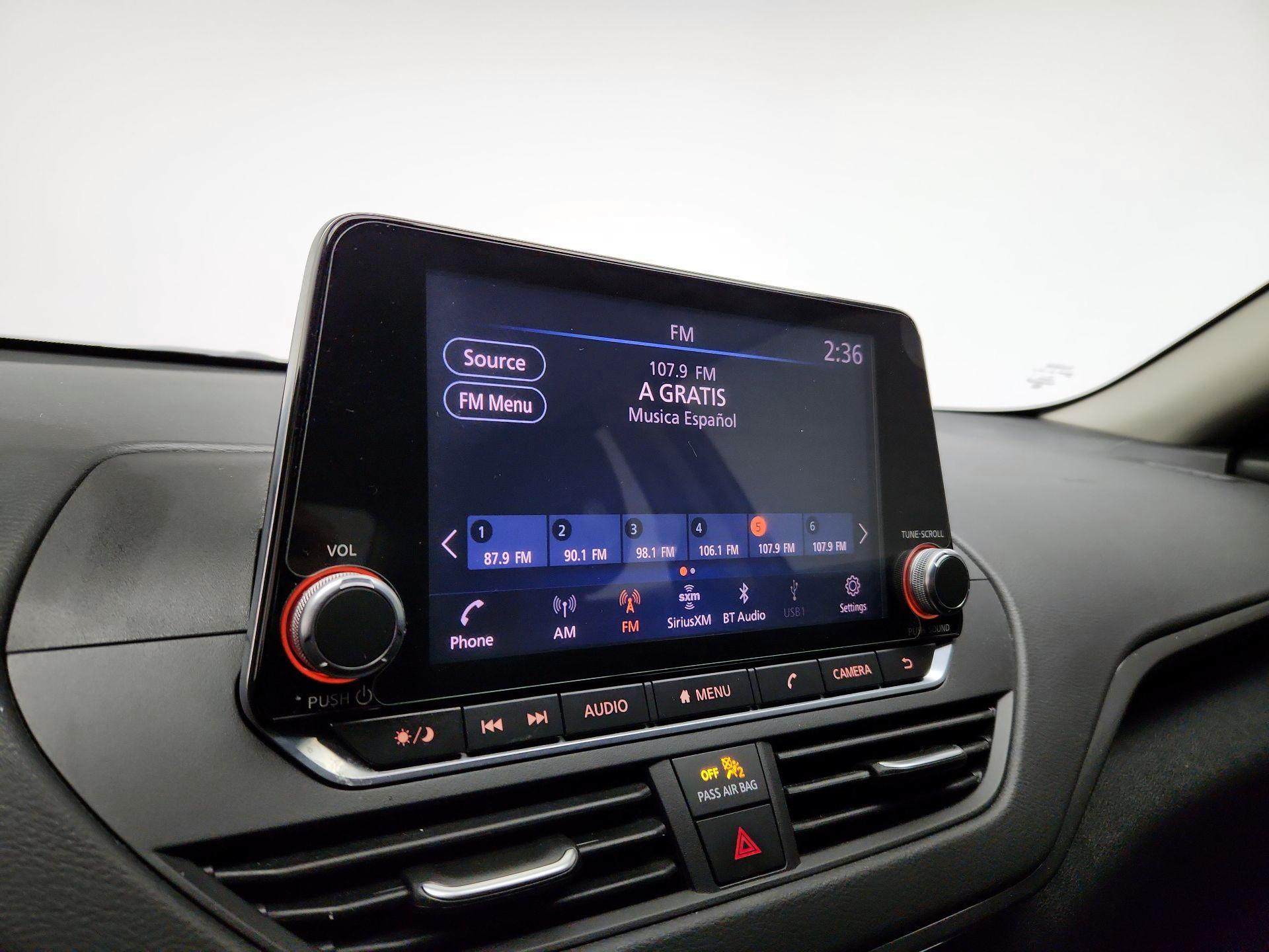 Thumbnail: 2020 Nissan Altima - 15