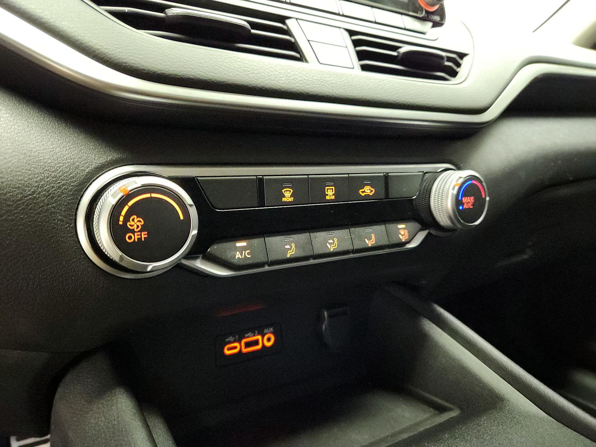 Thumbnail: 2020 Nissan Altima - 16