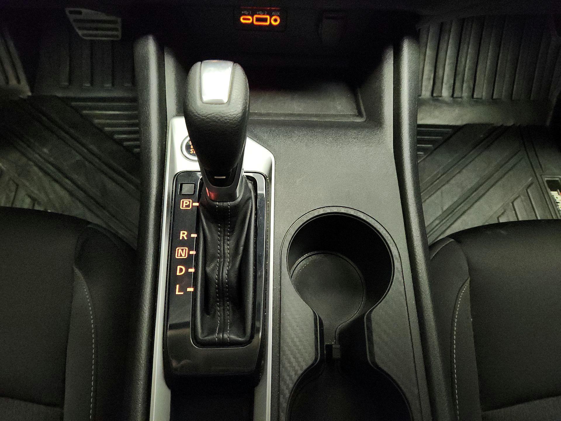 Thumbnail: 2020 Nissan Altima - 17