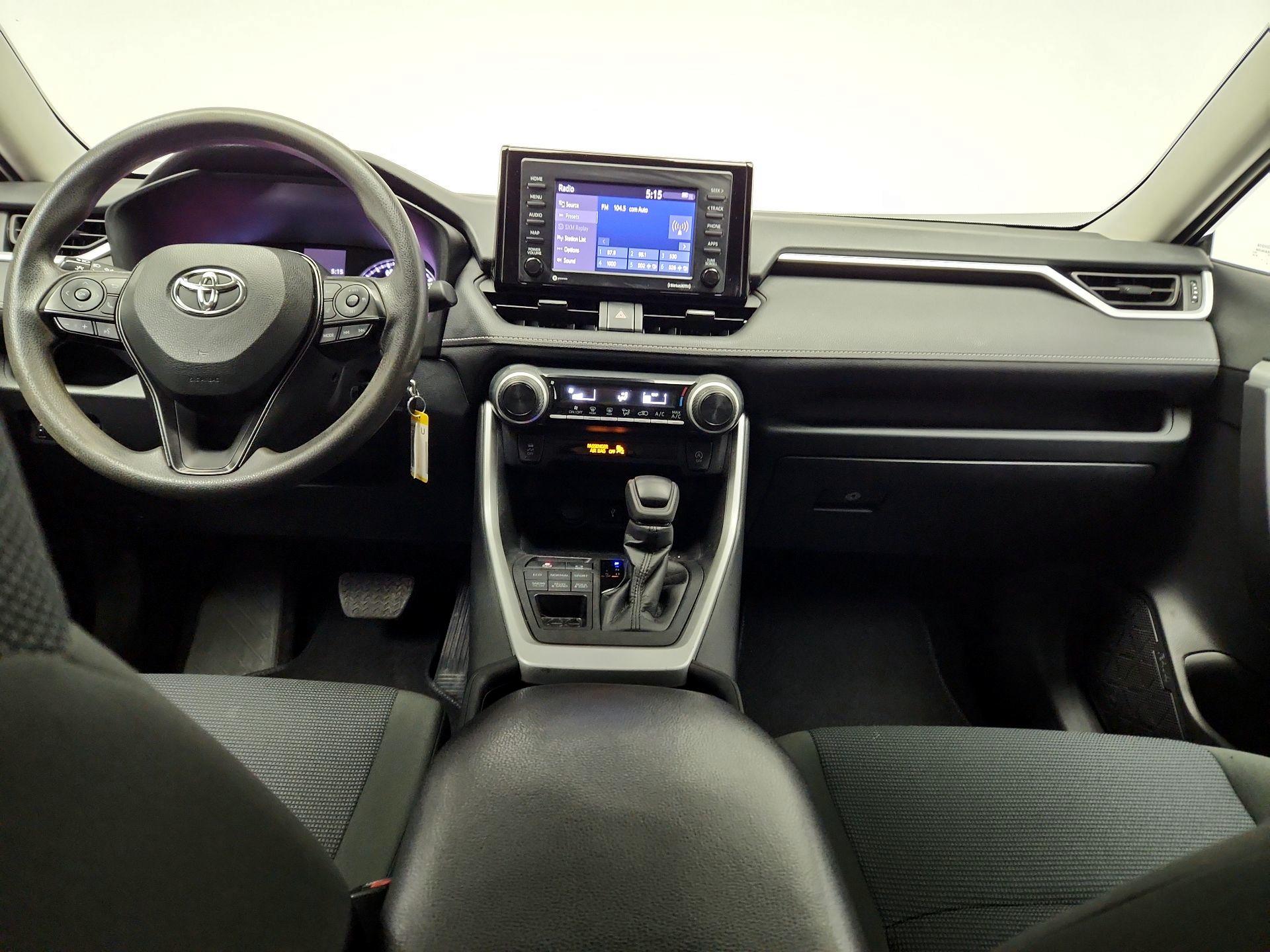 Thumbnail: 2022 Toyota RAV4 - 9