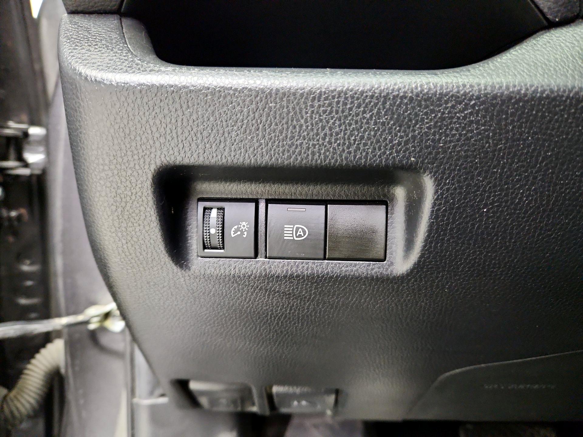 Thumbnail: 2022 Toyota RAV4 - 13