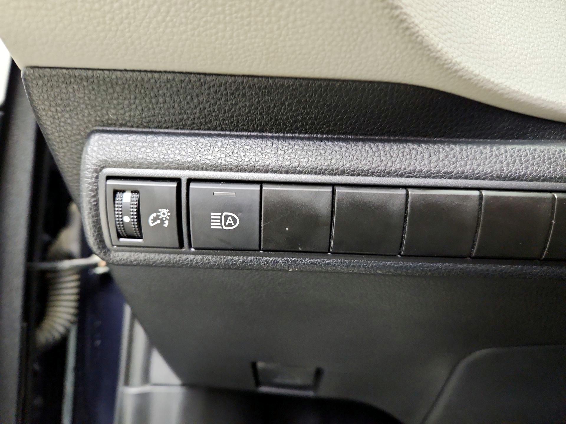 Thumbnail: 2021 Toyota Corolla - 13