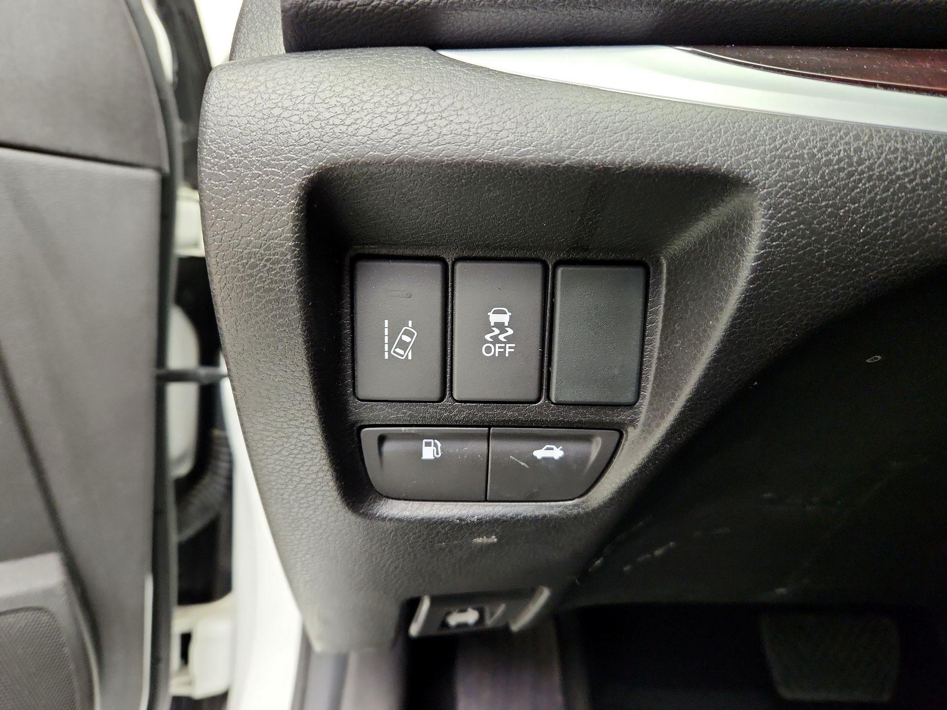 Thumbnail: 2016 Acura TLX - 13