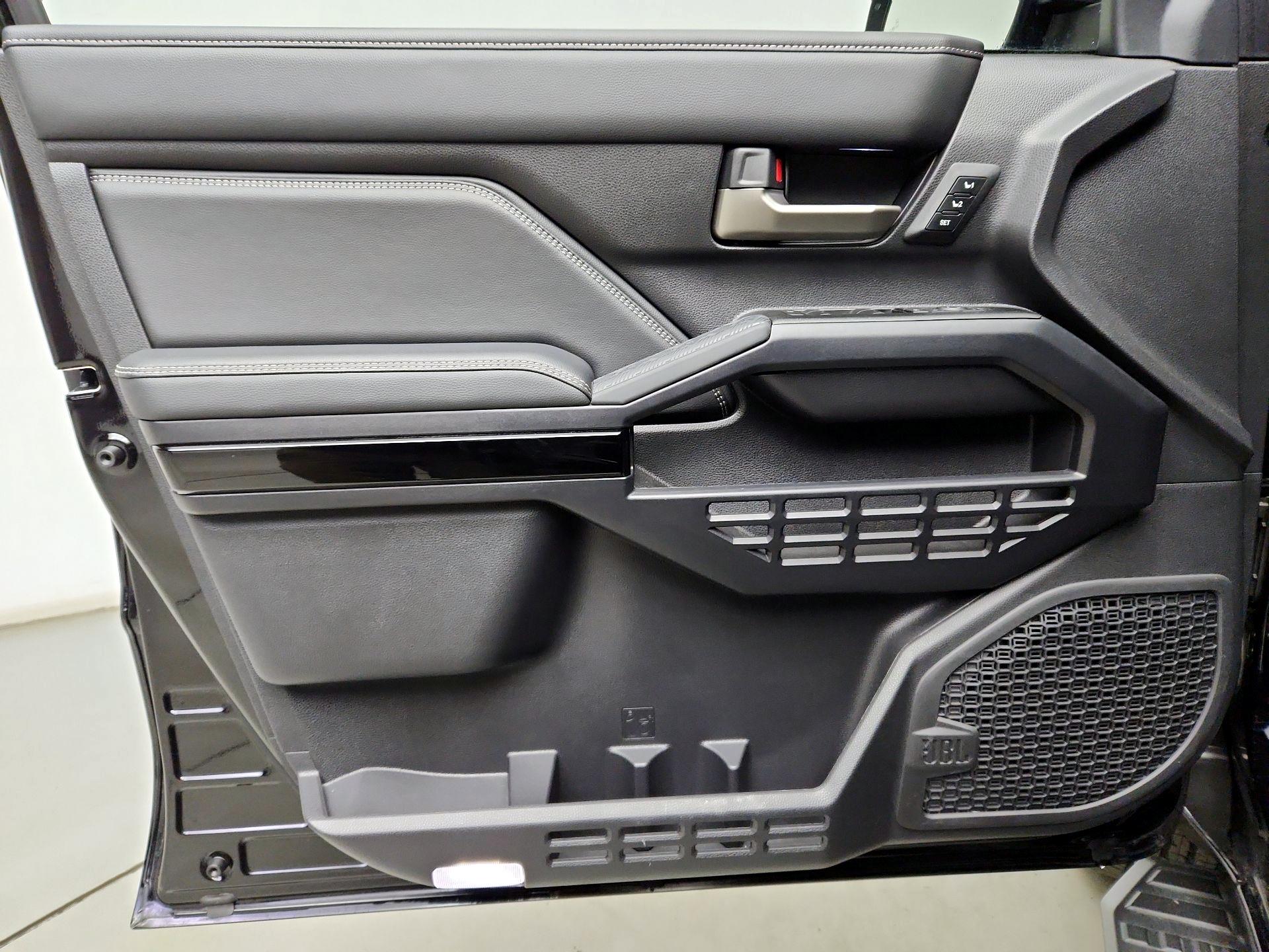 Thumbnail: 2025 Toyota 4Runner - 12