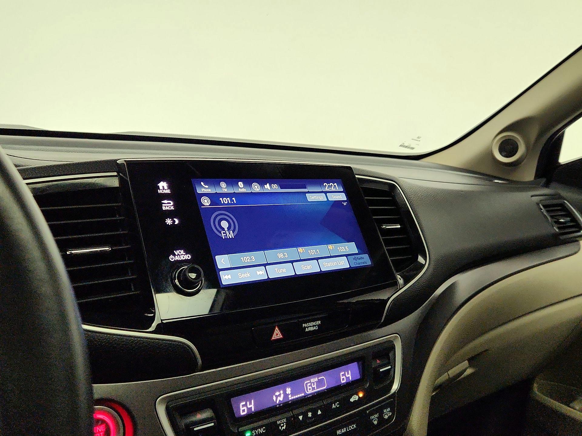 Thumbnail: 2020 Honda Pilot - 15