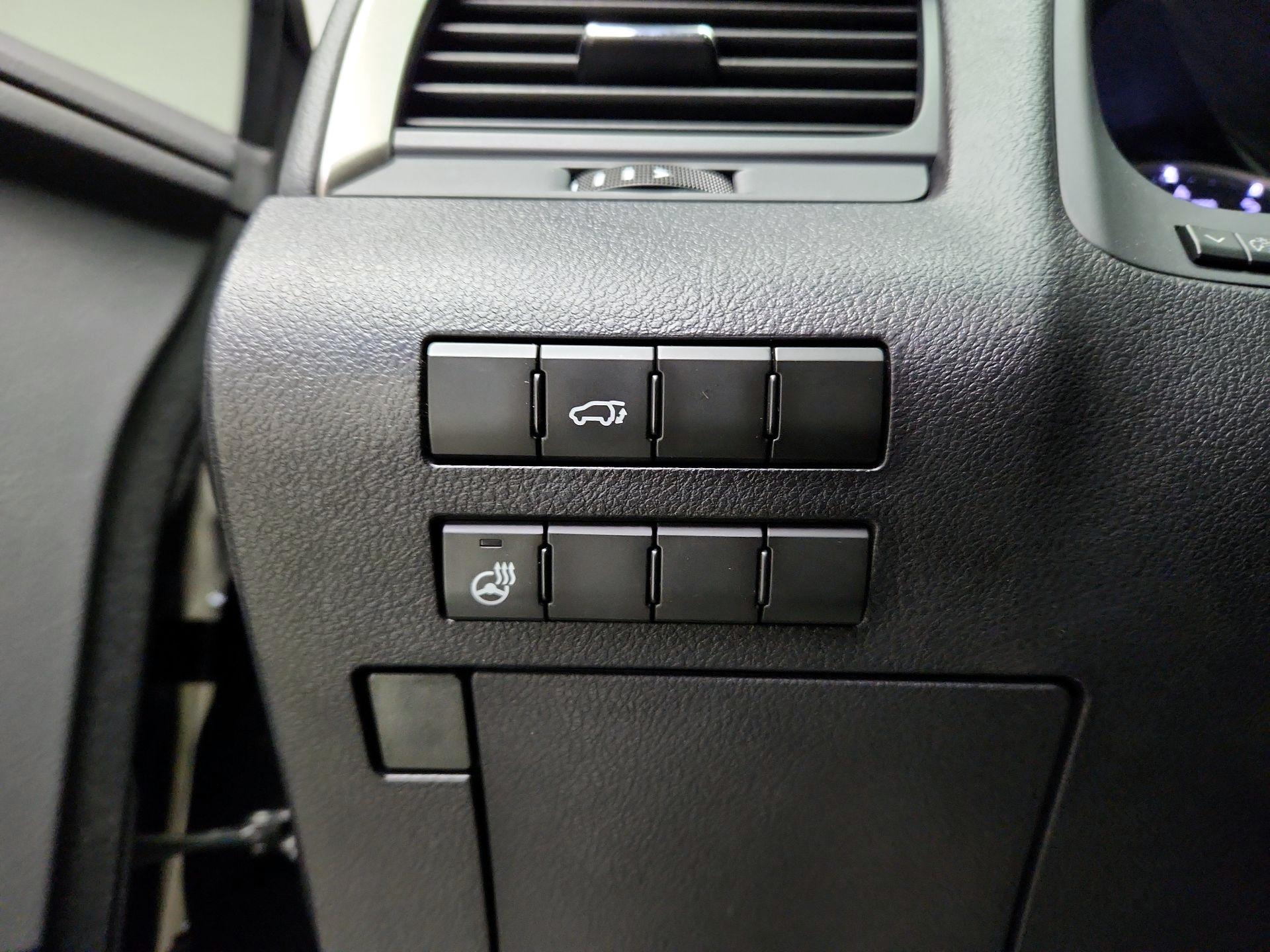 Thumbnail: 2016 Lexus RX - 13