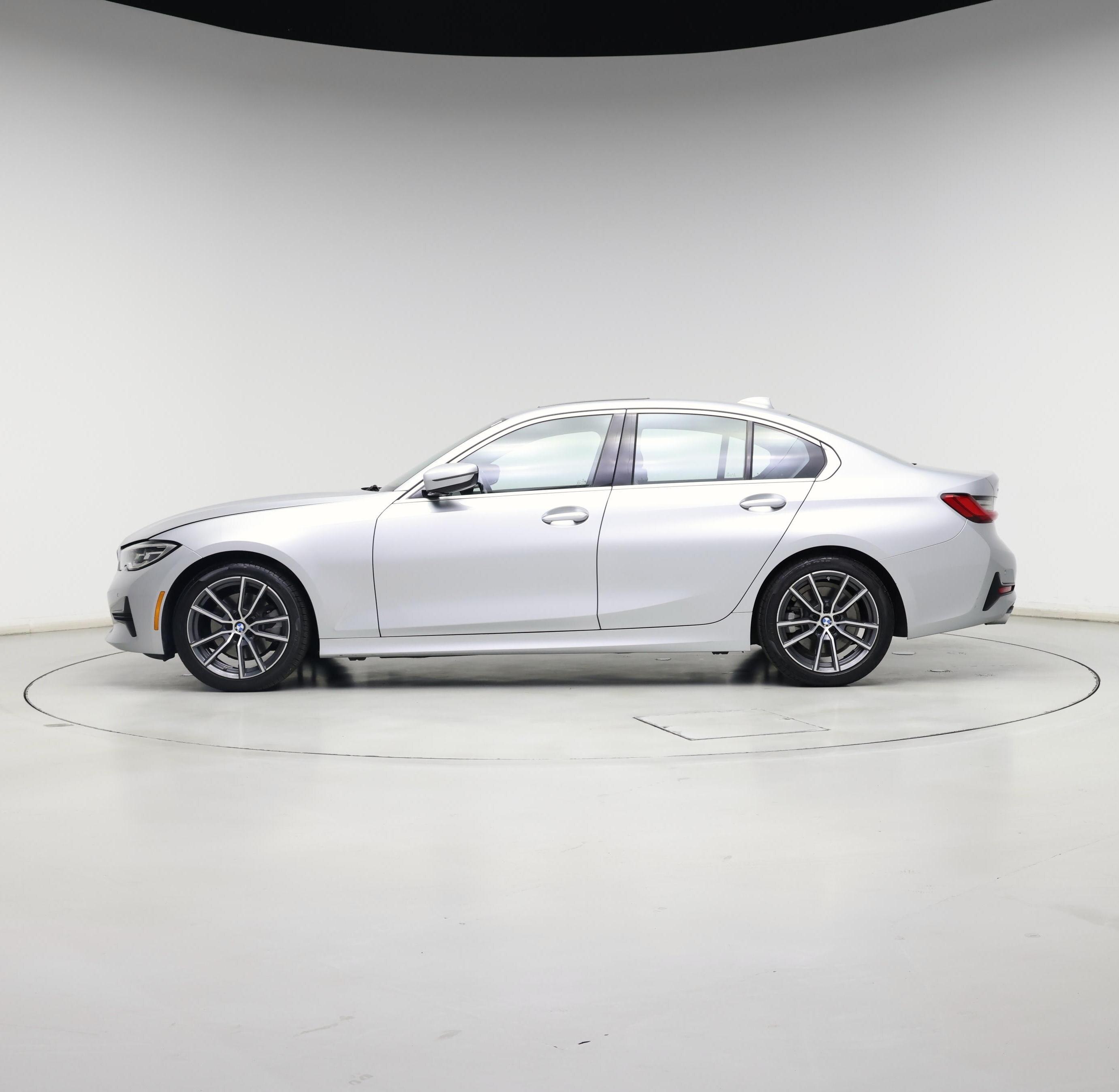 Thumbnail: 2019 BMW 3 Series - 3