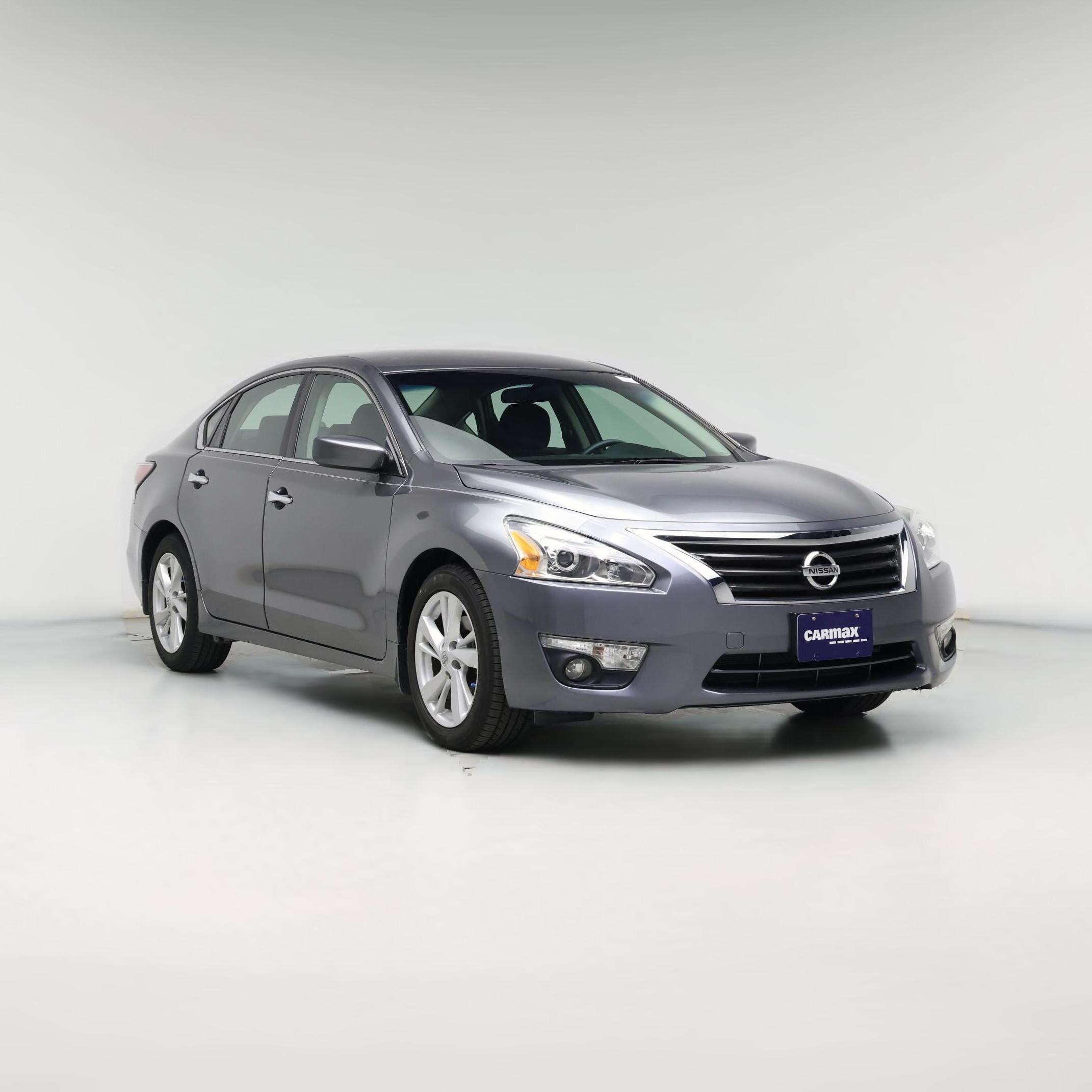 Thumbnail: 2015 Nissan Altima - 1