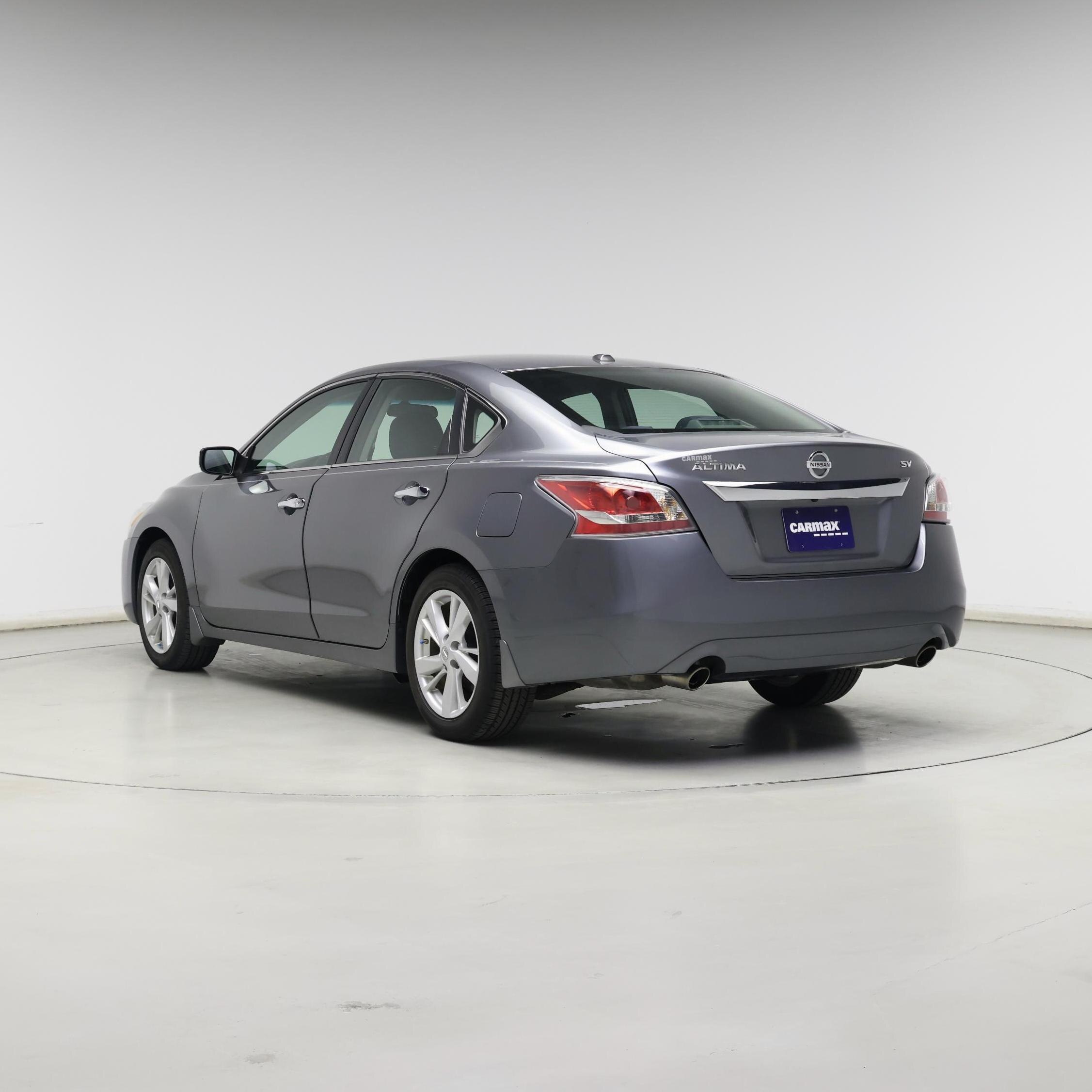 Thumbnail: 2015 Nissan Altima - 2