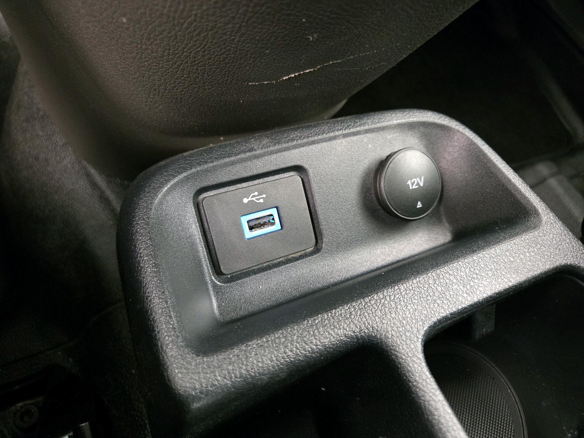 Thumbnail: 2022 Ford Transit Series - 18